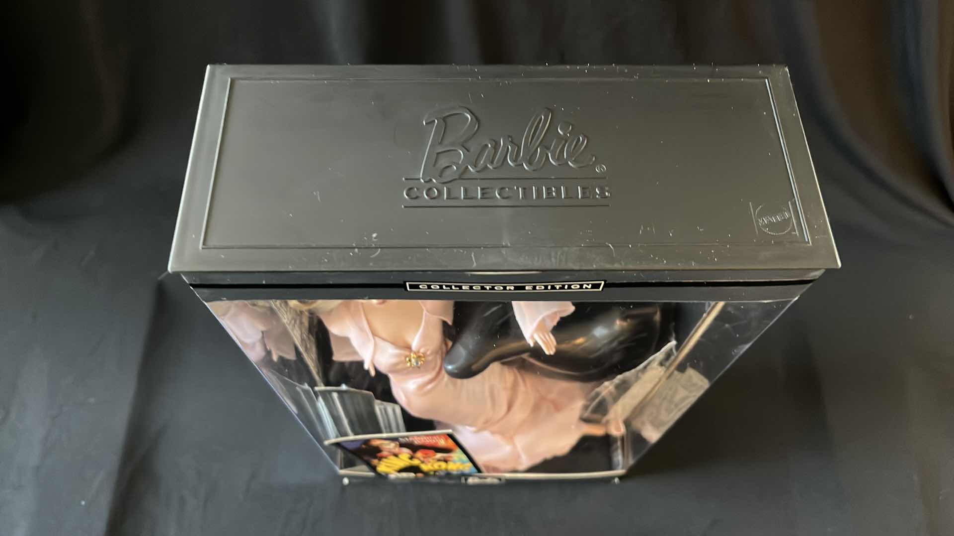 Photo 2 of MATTEL COLLECTOR EDITION STARRING BARBIE IN KING KONG 2002 (56737)
$50