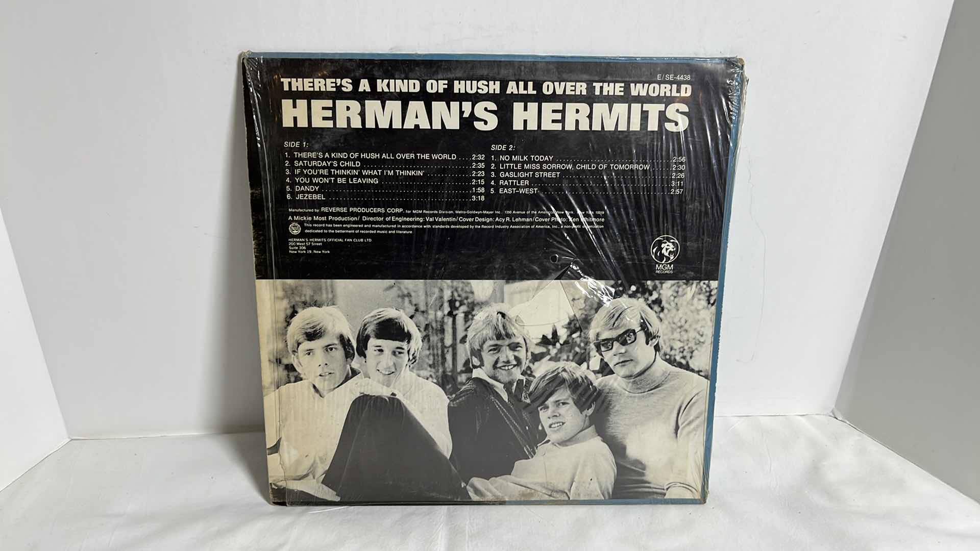 Photo 6 of THE CARPENTERS, HERMAN’S HERMITS & DAVID SOUL VARIOUS VINYL ALBUMS
