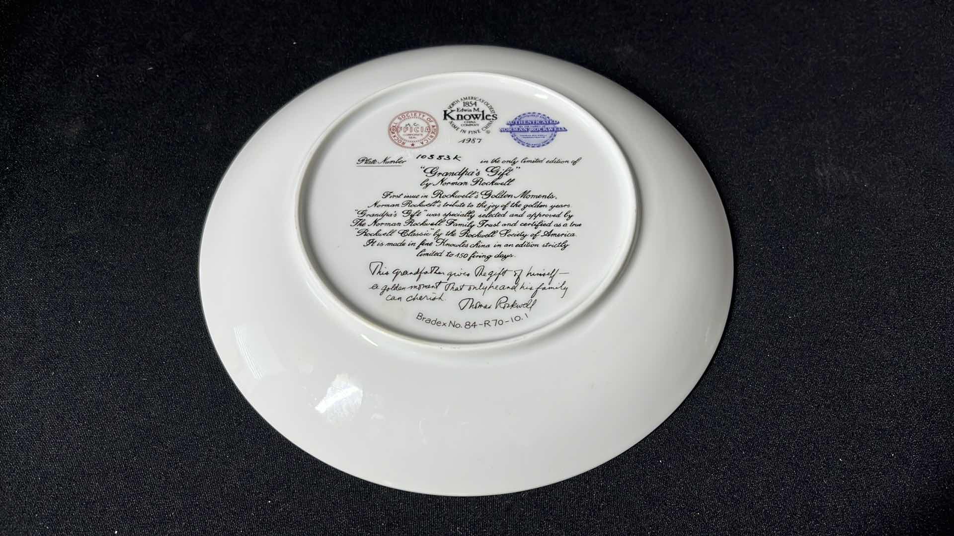 Photo 2 of EDWIN M KNOWLES CHINA CO. NORMAN ROCKWELL PLATE GRANDPA’S GIFT W COA & BOX 8.5”