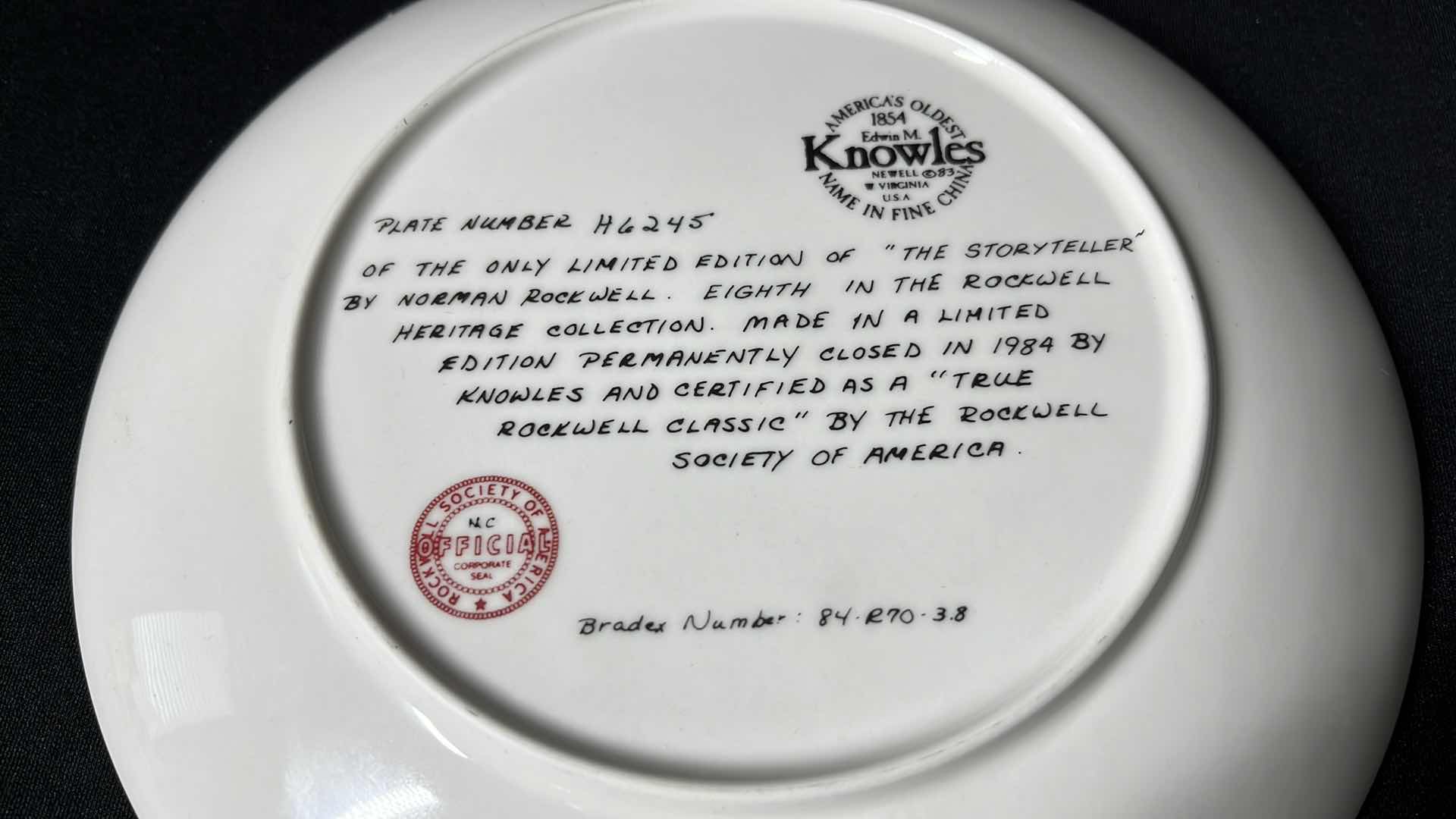 Photo 3 of EDWIN M KNOWLES CHINA CO. NORMAN ROCKWELL PLATE THE STORYTELLER W COA 8.5”