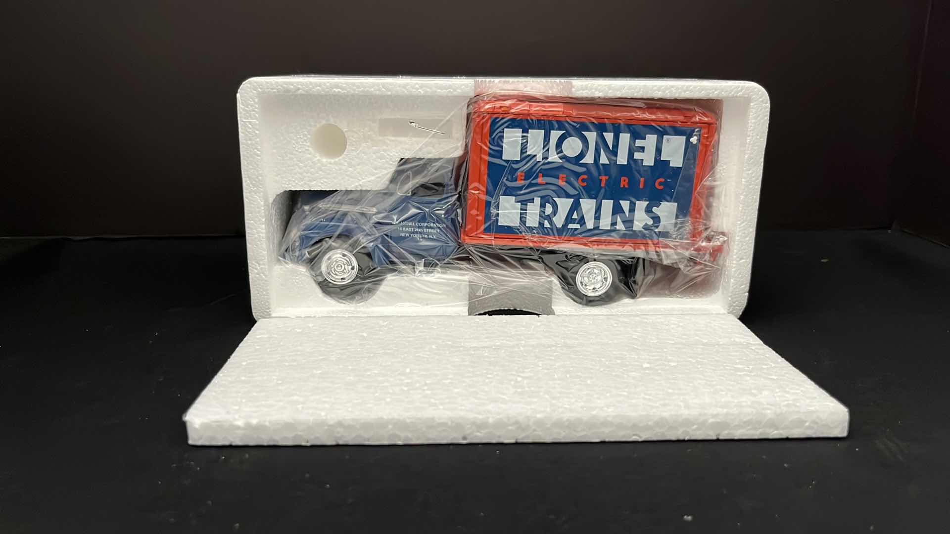 Photo 7 of FIRST GEAR INC, EASTWOOD AUTOMOBILIA TRANSPORTATION COLLECTIBLES LIONEL ELECTRIC TRAINS 1951 FORD F-6 STOCK NO 19-0104