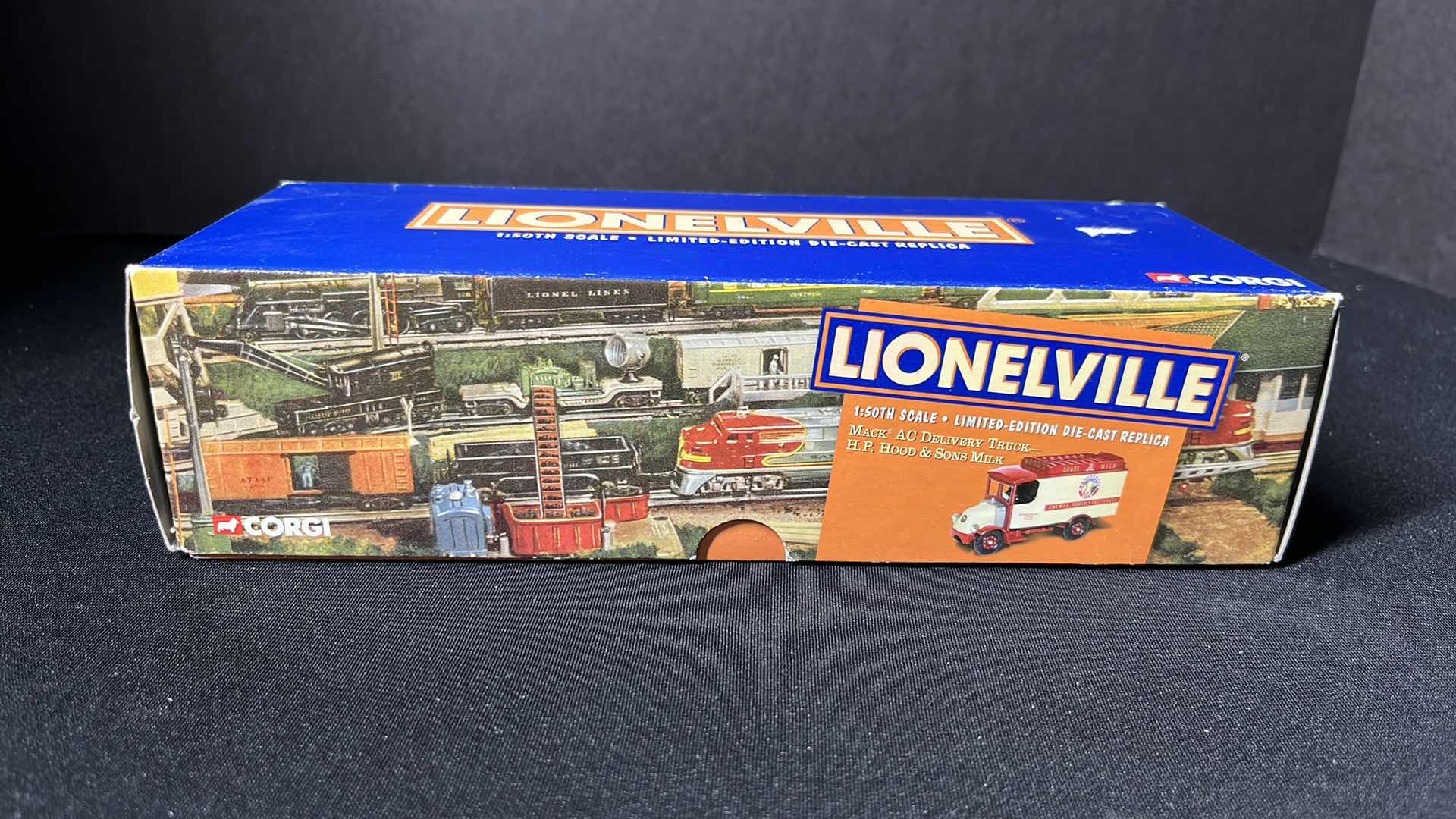 Photo 2 of CORGI CLASSICS INC, LIONELVILLE LIMITED EDITION DIE-CAST REPLICA MACK AC DELIVERY TRUCK H.P. HOOD & SONS MILK US50602
$50