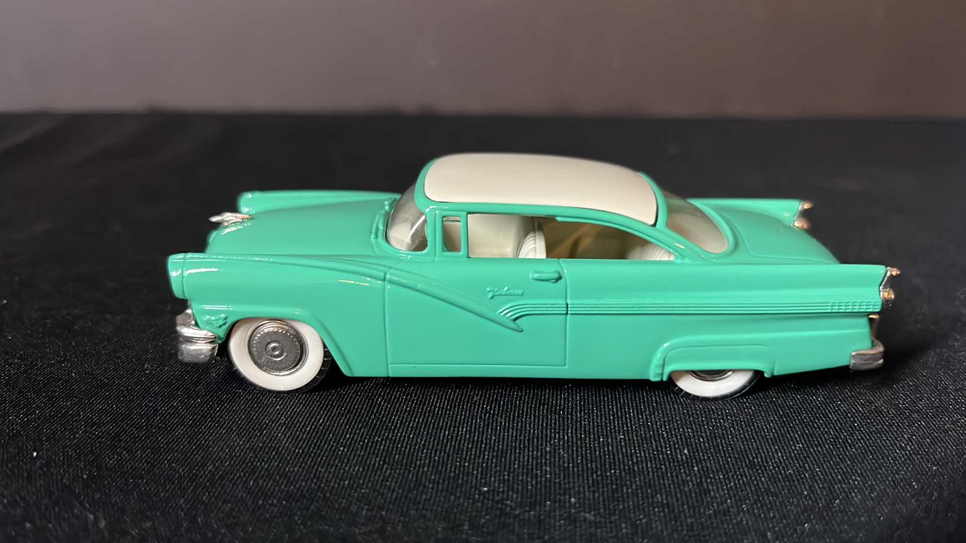 Photo 1 of VINTAGE BROOKLIN COLLECTION DIE-CAST METAL 1956 FORD FAIRLANE 2 DOOR VICTORIA, MADE IN ENGLAND (No. 23)