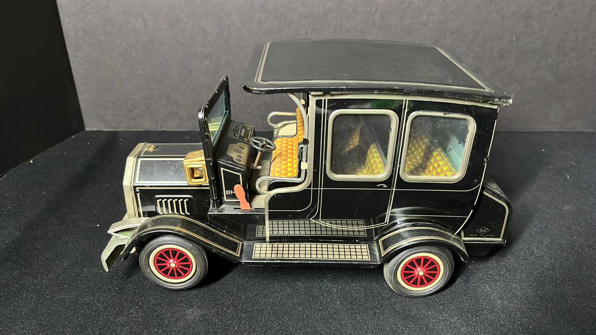 Photo 2 of S.H. HORIKAWA OLD TIMER CAR BATTERY OPERATED ACTION TOY