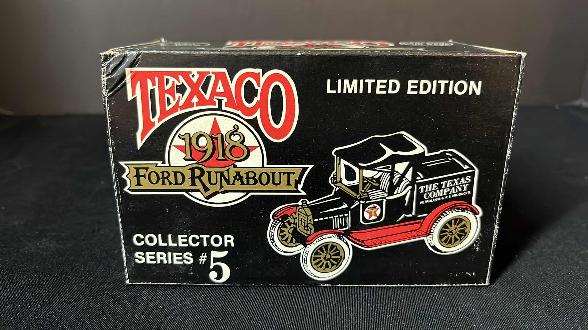 Photo 2 of ERTL DIE-CAST METAL LIMITED EDITION TEXACO 1918 FORD RUNABOUT LOCKING COIN BANK W KEY, COLLECTORS SERIES #5, 1988 (STOCK NO 9740VO)