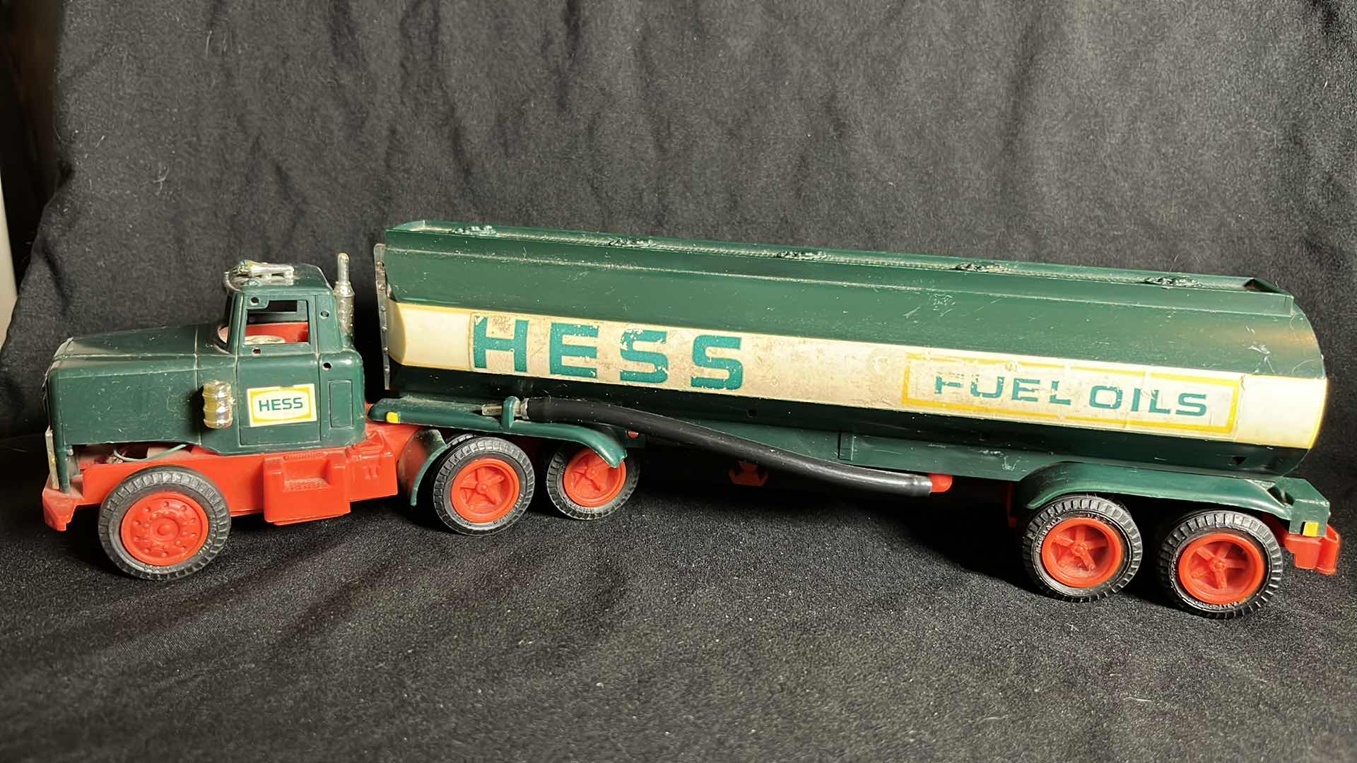 Photo 1 of HESS FUEL OIL TANKER 1977 VINTAGE BATTERY POWERED TOY TRUCK, FENDERS/HEADLIGHTS/CHROME PIECES MISSING, NO BOX