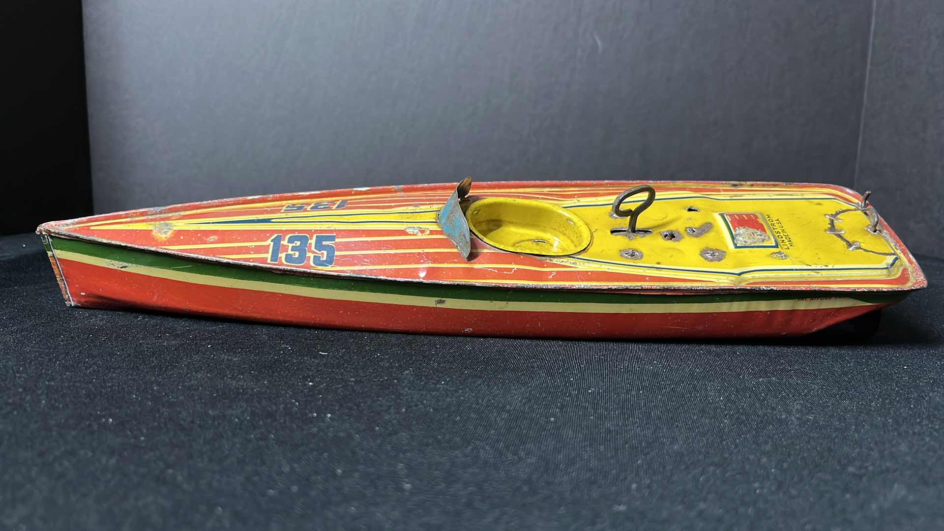 Photo 1 of LINDSTROM VINTAGE 1930’S TIN BOAT