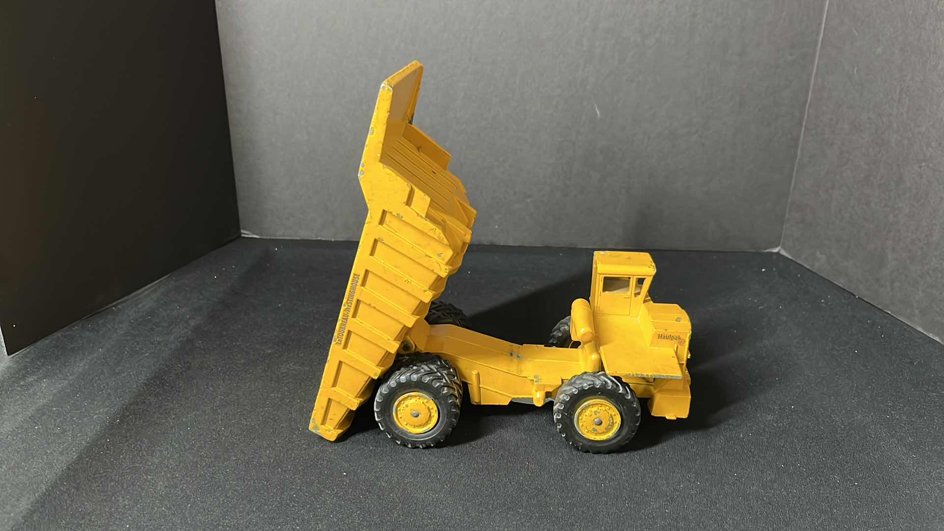 Photo 4 of ERTL COMPANY VINTAGE DIE-CAST METAL WABCO HAULPAK LETOURNEAU WESTINGHOUSE DUMP TRUCK TOY, CIRCA 1960’S, 4.75” X 10.25” H4.25”