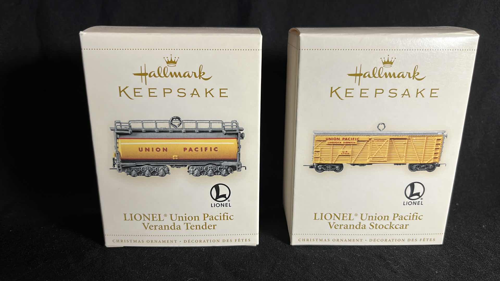 Photo 1 of HALLMARK LIONEL TRAIN DIE-CAST METAL KEEPSAKE ORNAMENTS UNION PACIFIC VERANDA TENDER 2006 (QXI6173) & UNION PACIFIC VERANDA STOCKCAR 2006 (QXI6176)