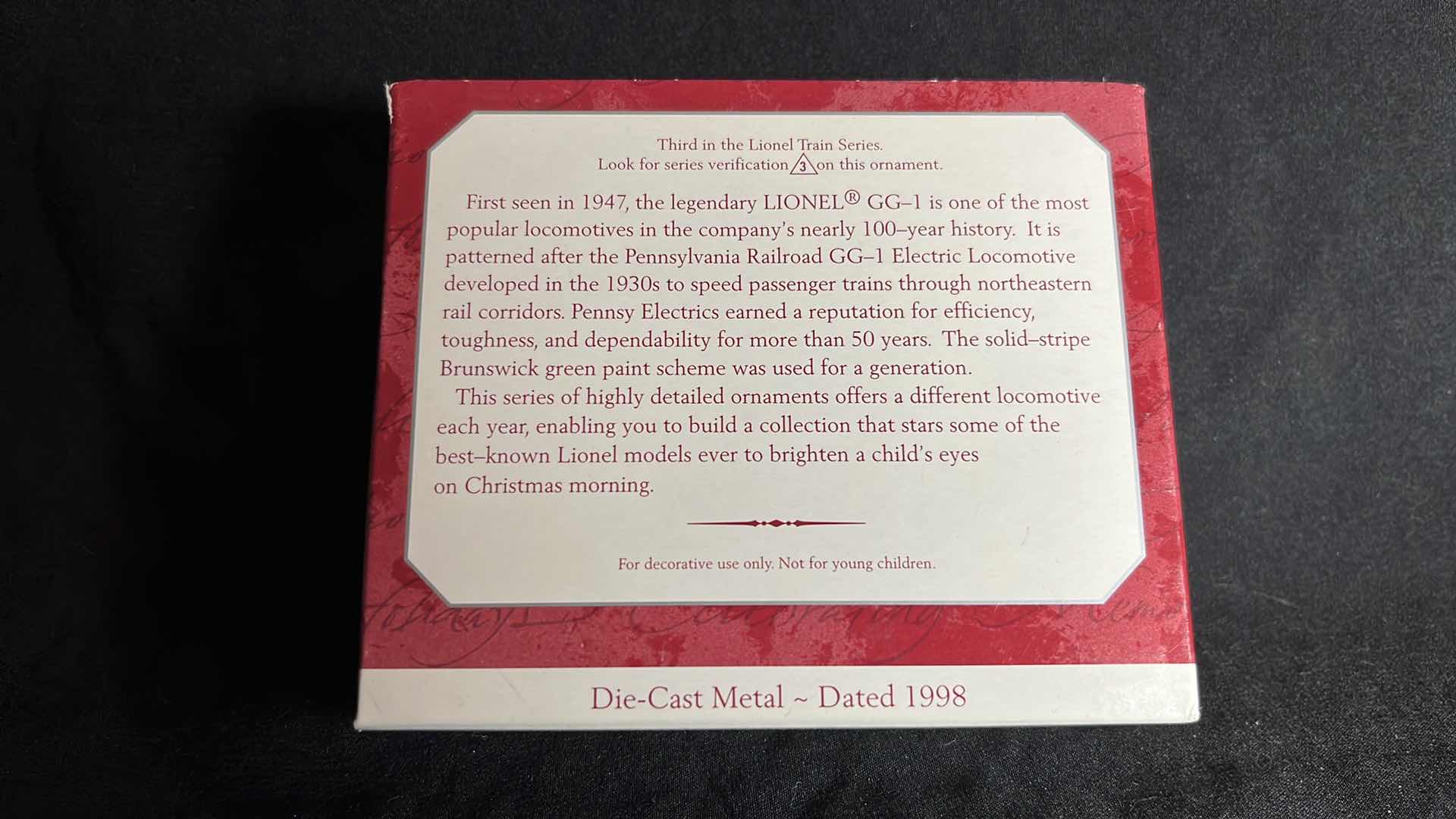 Photo 4 of HALLMARK LIONEL TRAIN DIE-CAST METAL KEEPSAKE ORNAMENTS PENNSYLVANIA GG-1 LOCOMOTIVE 1998 (#QX6346) & THE TENDER GENERAL STEAM LOCOMOTIVE 2000 (#QX6834)