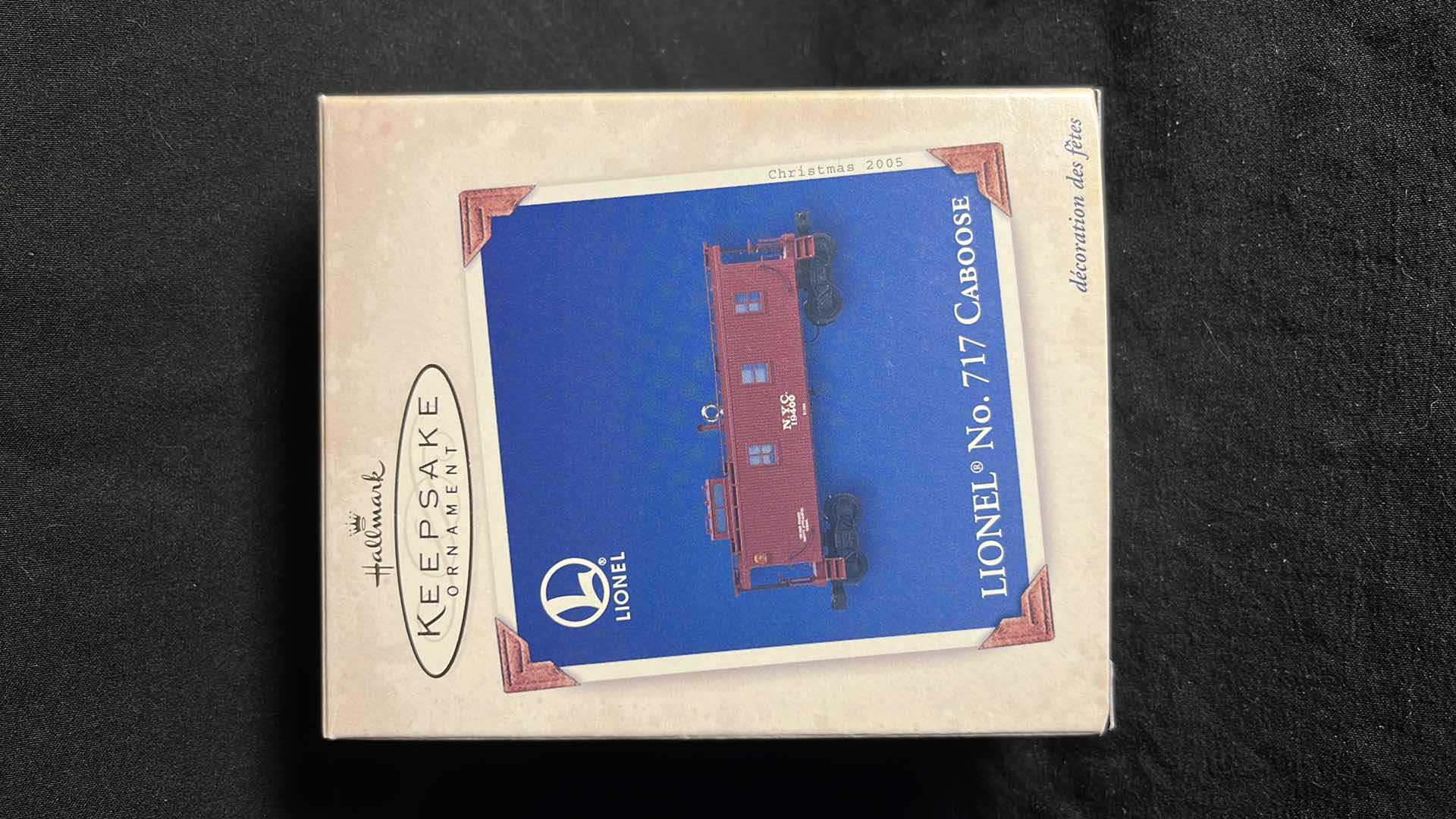 Photo 8 of HALLMARK LIONEL TRAIN DIE-CAST METAL KEEPSAKE ORNAMENTS 1939 HIAWATHA STEAM LOCOMOTIVE 2004 (#QX8454), PENNSYLVANIA B6 STEAM LOCOMOTIVE 2005 (#QX2052) & NO. 717 CABOOSE 2005 (#QX2122)