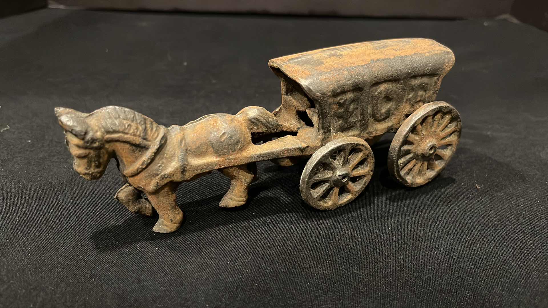 Photo 1 of ANTIQUE EARLY 1900’S CAST IRON PULL TOY ICE WAGON HORSE AND CARRIAGE 7.5”