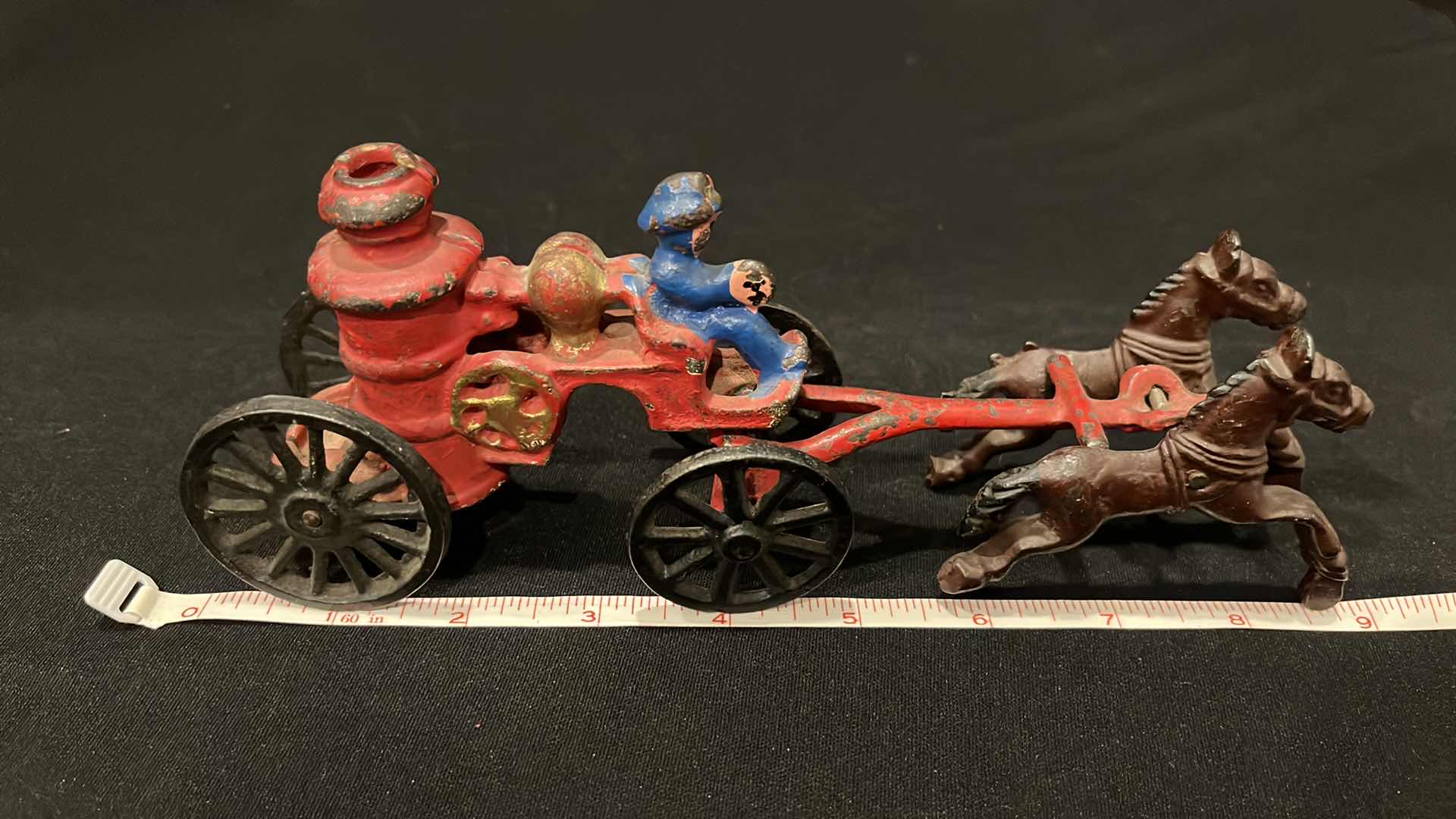 Photo 6 of ANTIQUE EARLY 1900’S 2 PC CAST IRON HORSE DRAWN FIRE ENGINE PUMP WAGON 9”