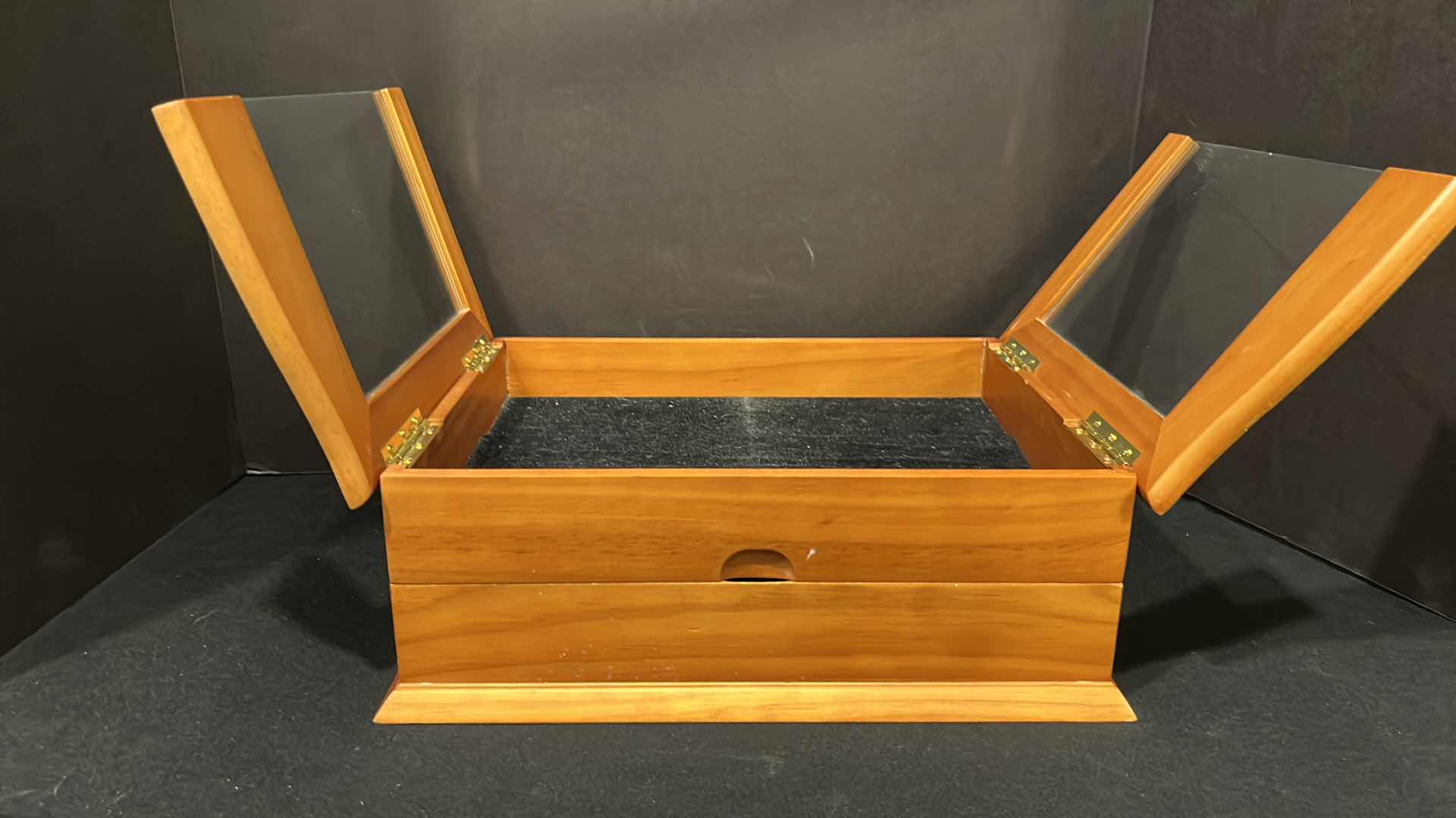 Photo 3 of WOODEN GLASS TOP JEWELRY BOX 10.75”X 14” H5”