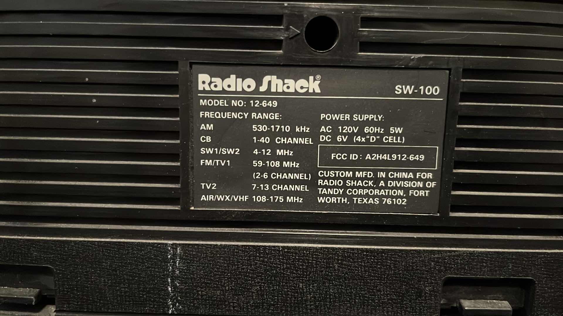 Photo 8 of VINTAGE RADIO SHACK SW-100 (AM CB SW1 SW2 FM TV1 TV2 AIR WX VHF MULTIBAND RECEIVER) MODEL 12-649