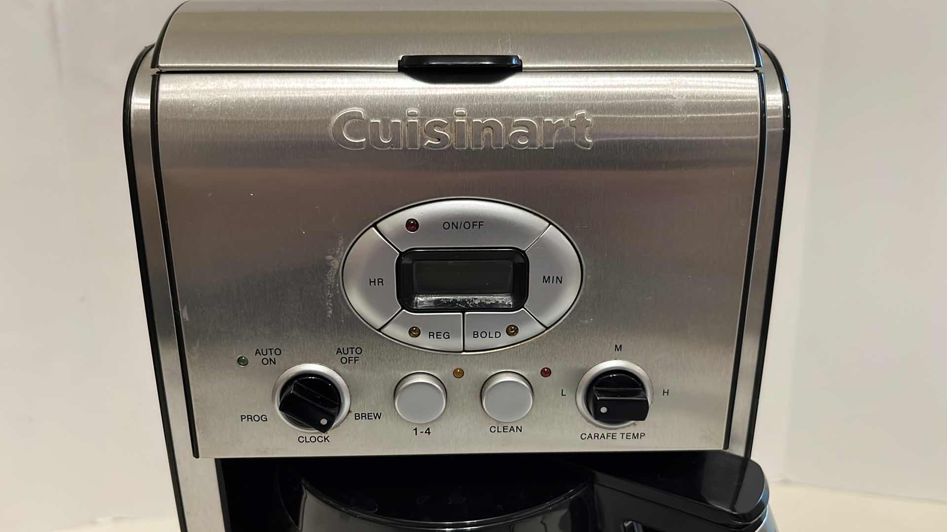 Photo 3 of CUISINART BLACK 14 CUP COFFEEMAKER MODEL DCC-2600