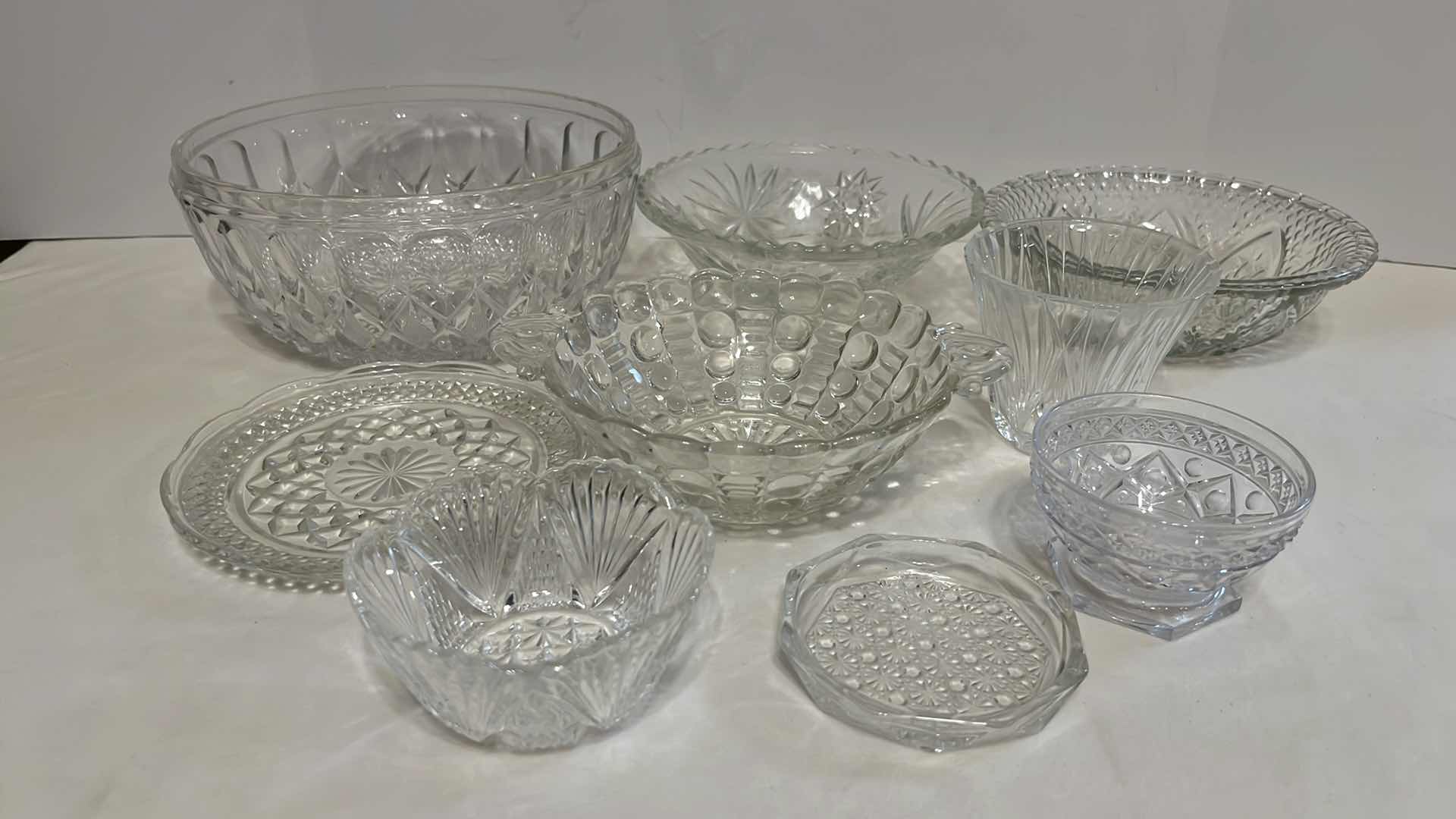 Photo 1 of VINTAGE CLEAR GLASS BOWLS (9)