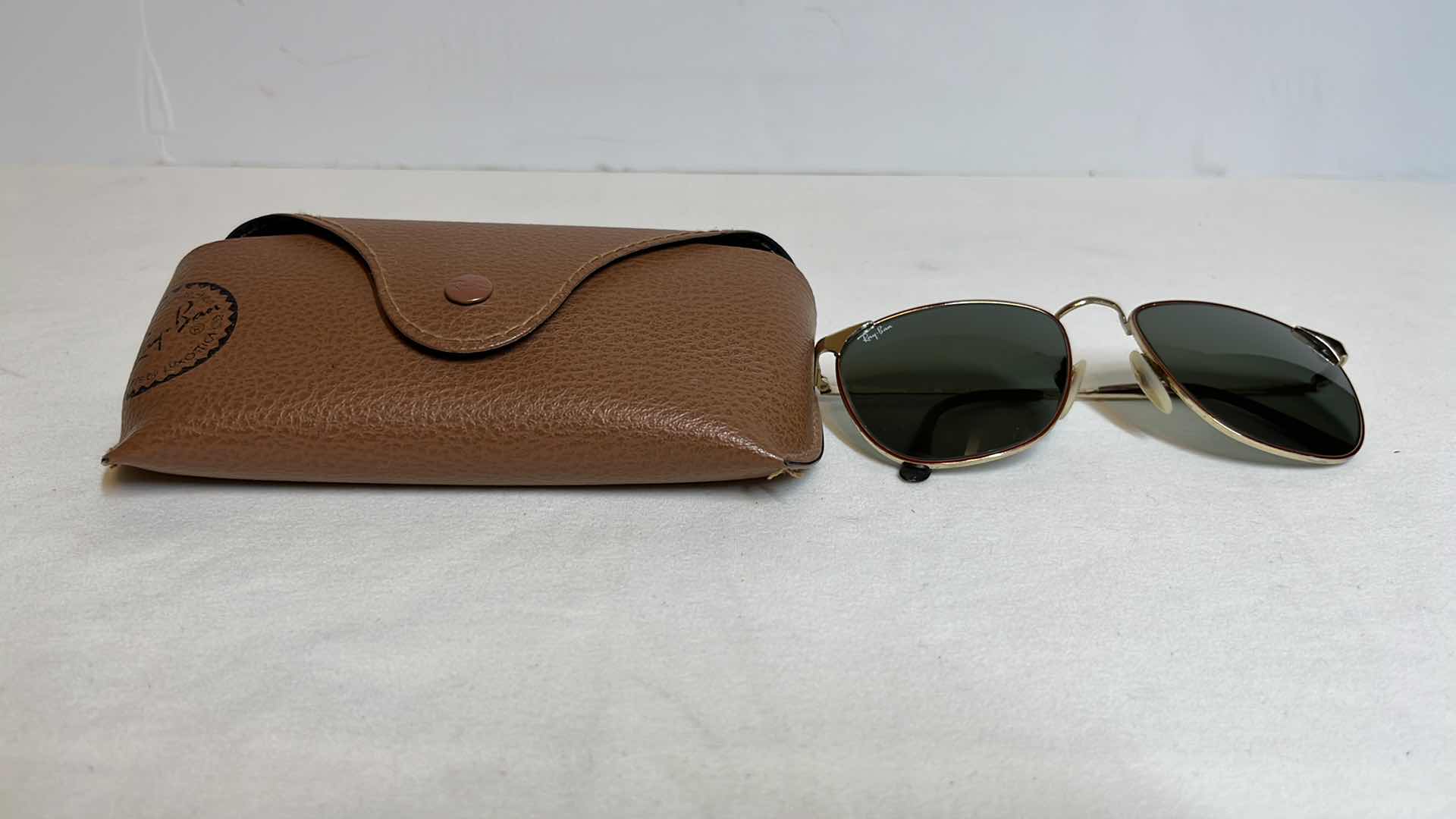 Photo 2 of RAY-BAN SUNGLASSES W CASE