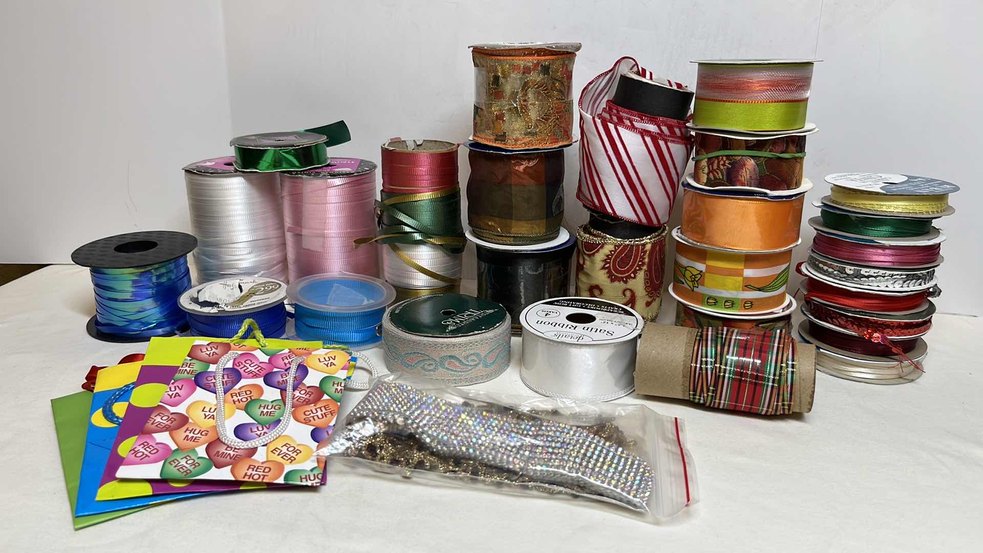 Photo 1 of ASSORTED RIBBON