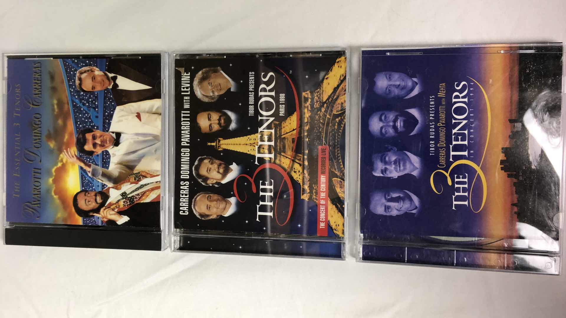 Photo 4 of ASSORTED CHRISTMAS AND 3 TENORS CDS (7)