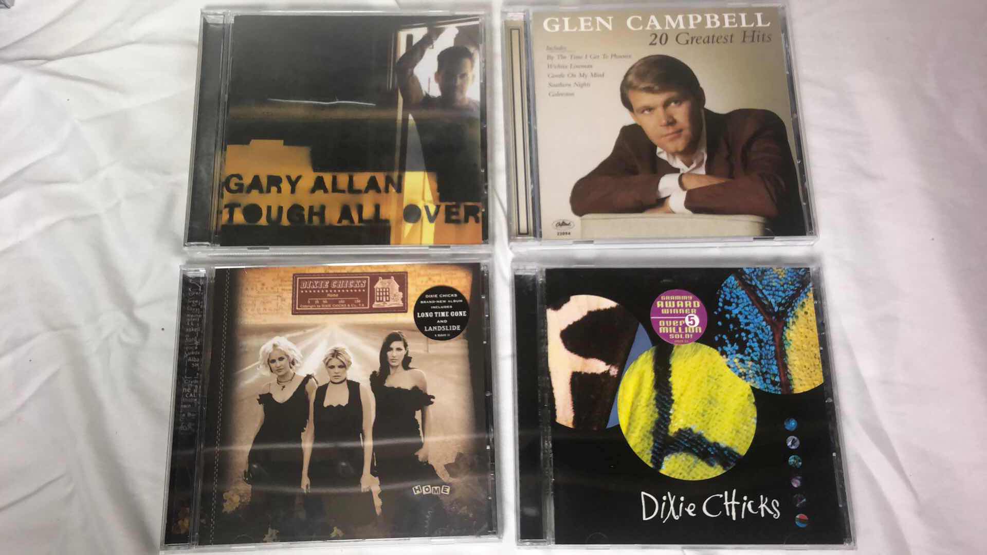 Photo 3 of ASSORTMENT OF COUNTRY ALBUM CDS DIXIE CHICKS, BROOKS & DUNN, ETC (7)