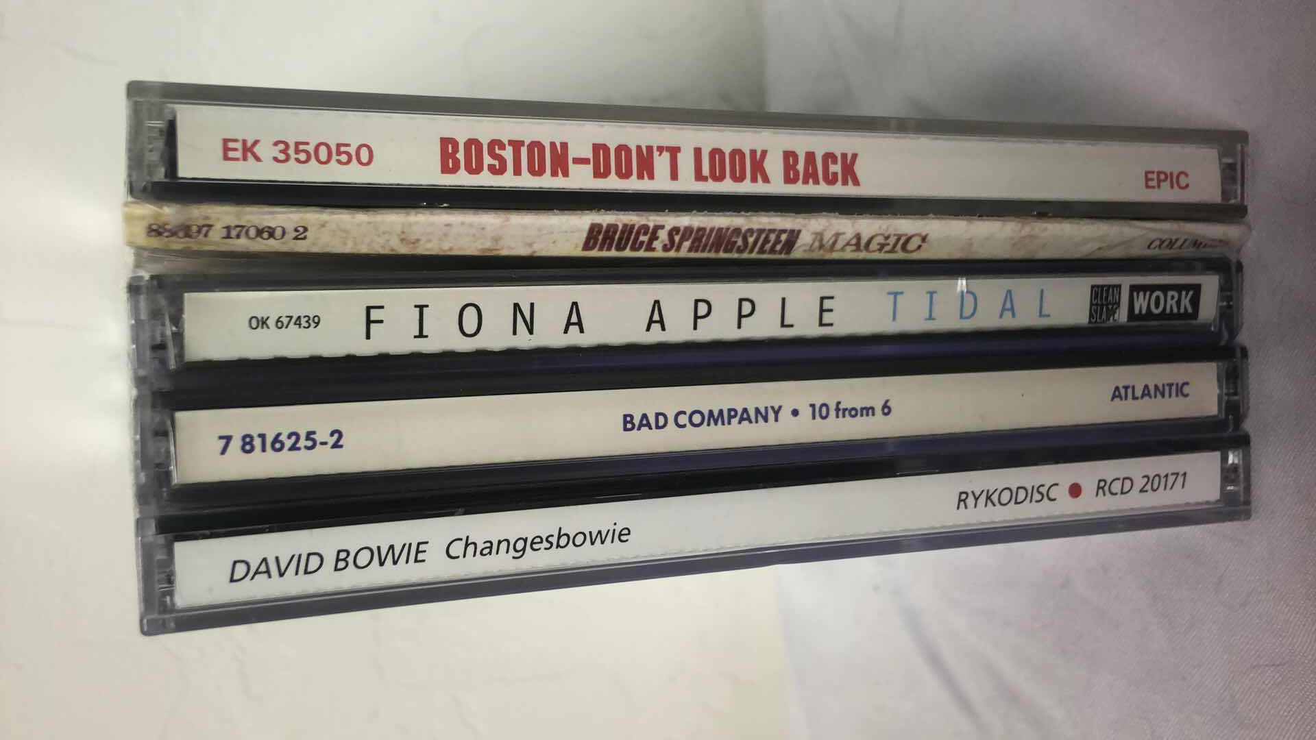 Photo 1 of ASSORTED ROCK ALBUM CDS BOSTON, DAVID BOWIE, BRUCE SPRINGSTEEN, ETC (5)