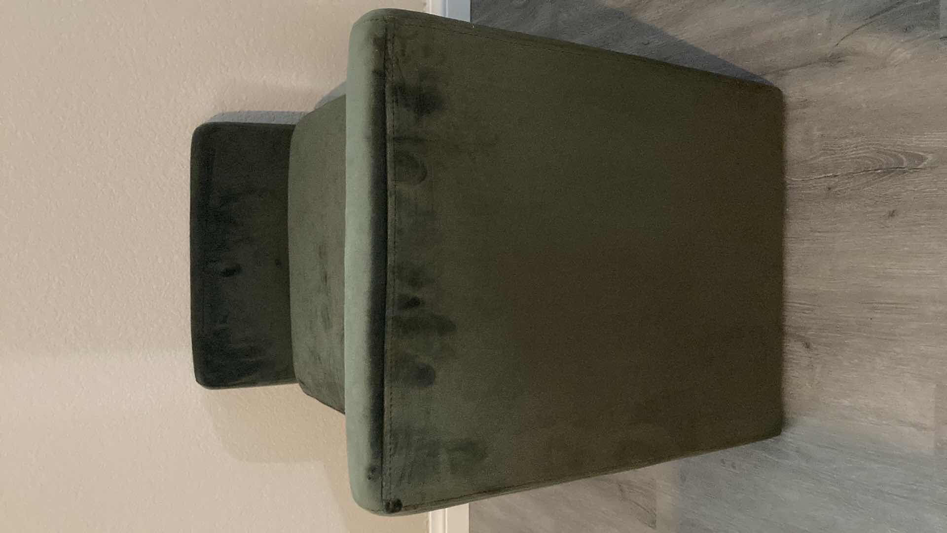 Photo 2 of THRESHOLD STUDIO MCGEE DARK GREEN VERNON OTTOMAN 29” X 18” H22”