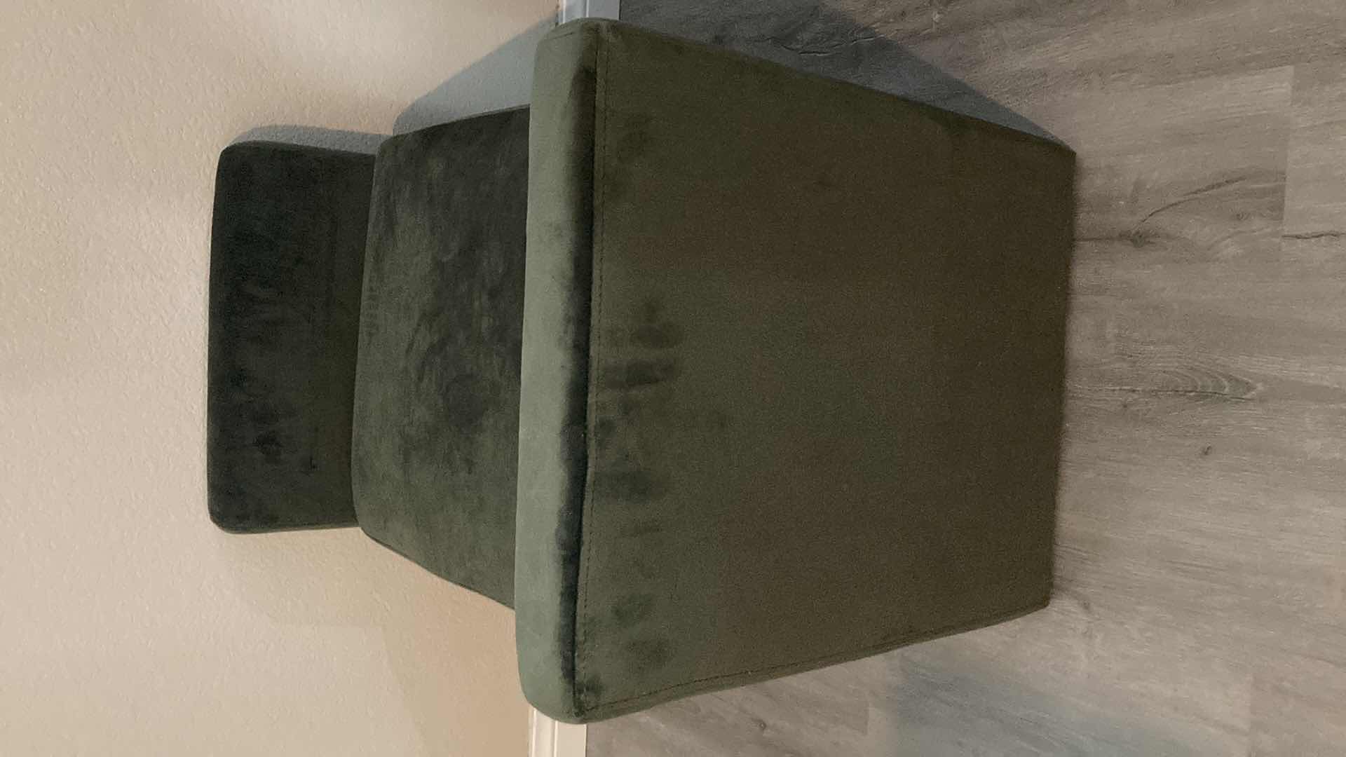 Photo 3 of THRESHOLD STUDIO MCGEE DARK GREEN VERNON OTTOMAN 29” X 18” H22”