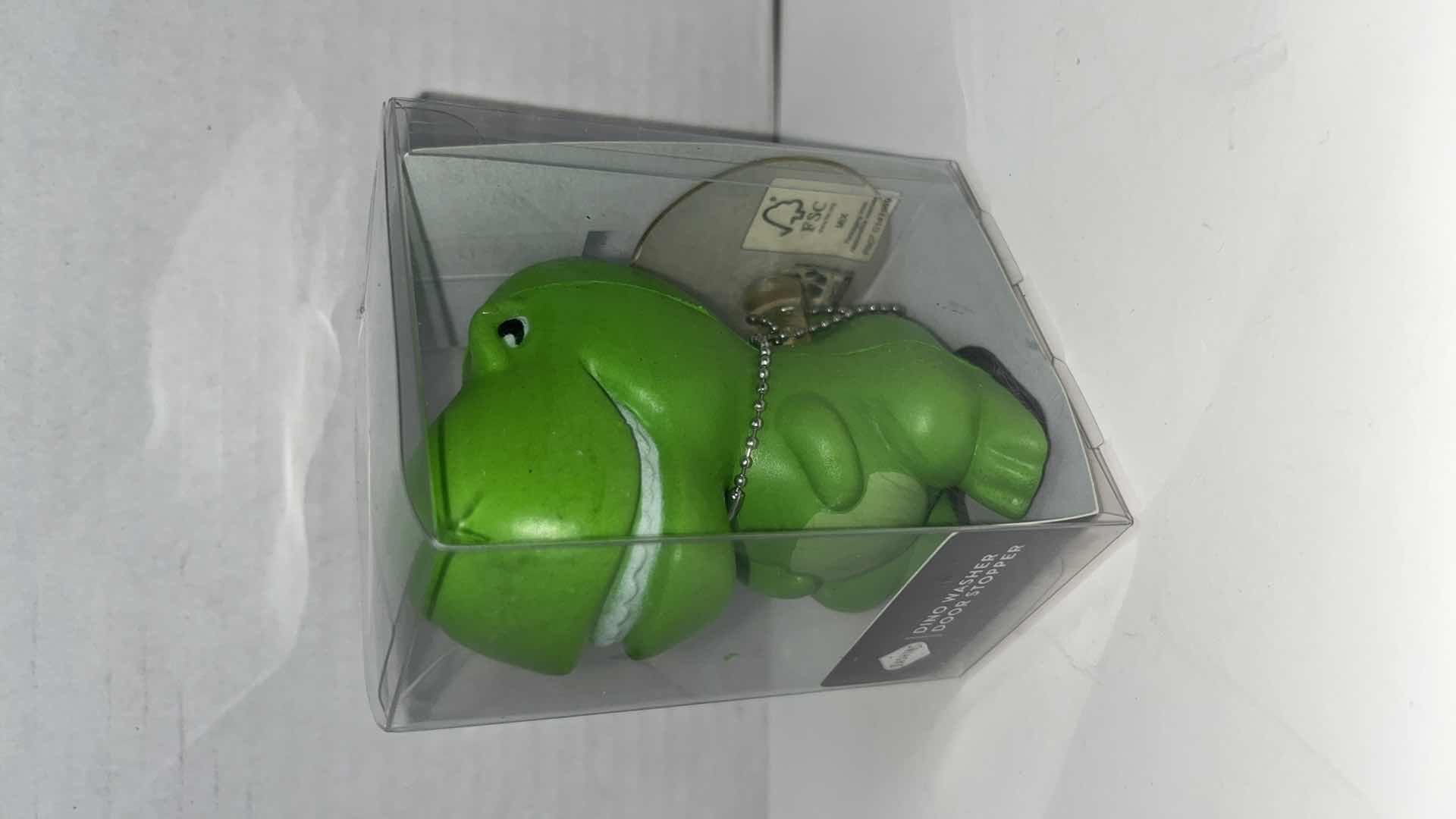 Photo 2 of NEW DASHING DINO WASHER DOOR STOPPER, KEEPS WASHER DOOR OPEN & PREVENTS MOLD SMELL (3)
