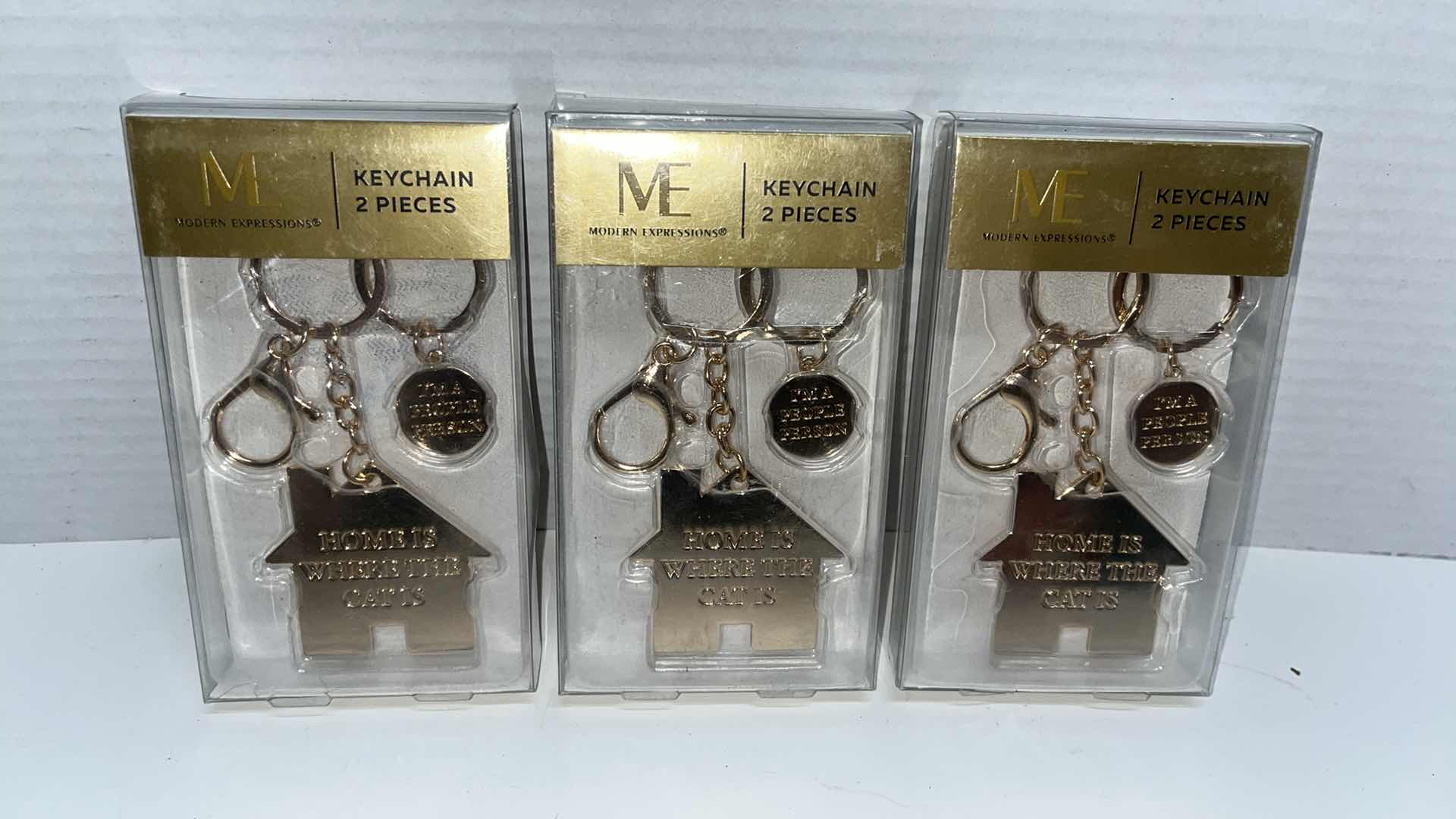 Photo 1 of MODERN EXPRESSIONS “HOME IS WHERE THE CAT IS” 2 PC KEYCHAIN (3)