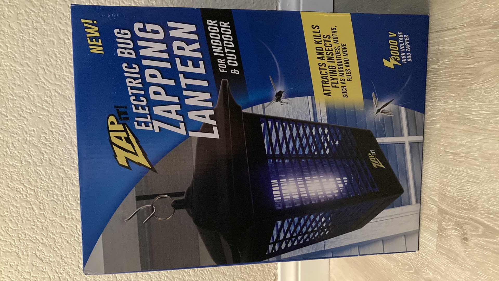 Photo 2 of NEW ZAP IT INDOOR/OUTDOOR ELECTRIC BUG ZAPPING LATERN 3000VOLT