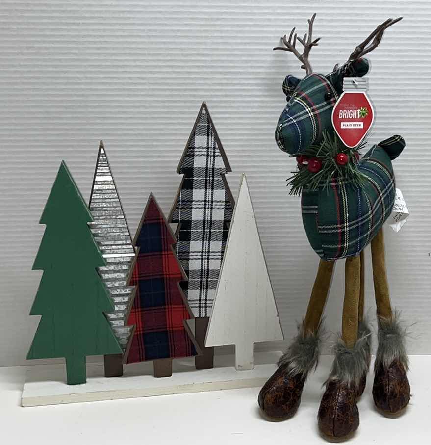 Photo 1 of NEW WALGREENS HAPPY HOLIDAYS DECOR, TABLETOP WOOD TREE DISPLAY & BLUE/GREEN PLAID DEER