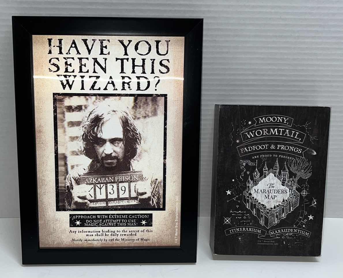 Photo 1 of WIZARDING WORLD HARRY POTTER SIRUS BLACK LENTICULAR FRAMED HOLOGRAPHIC FRAMED PICTURE & MARAUDERS MAP SIGN