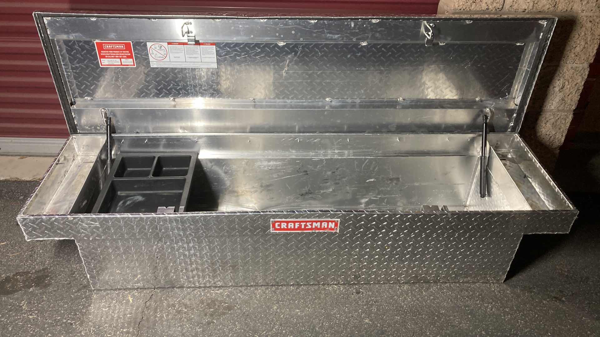 Photo 5 of CRAFTSMAN ALUMINUM CROSSOVER TOOL BOX MODEL
101100-9-02 CMXTBAK1000901 71” X 19.75” H18”