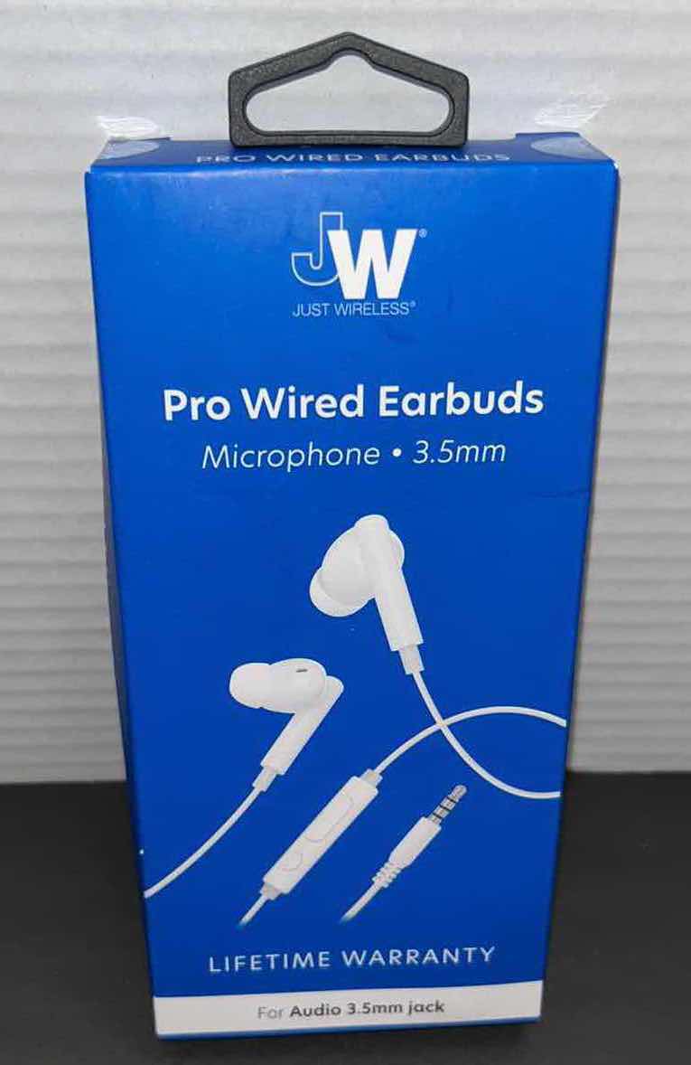 Photo 1 of NEW JUST WIRELESS PRO WIRED EARBUDS W MICROPHONE, FOR AUDIO 3.5mm JACK (WHITE)