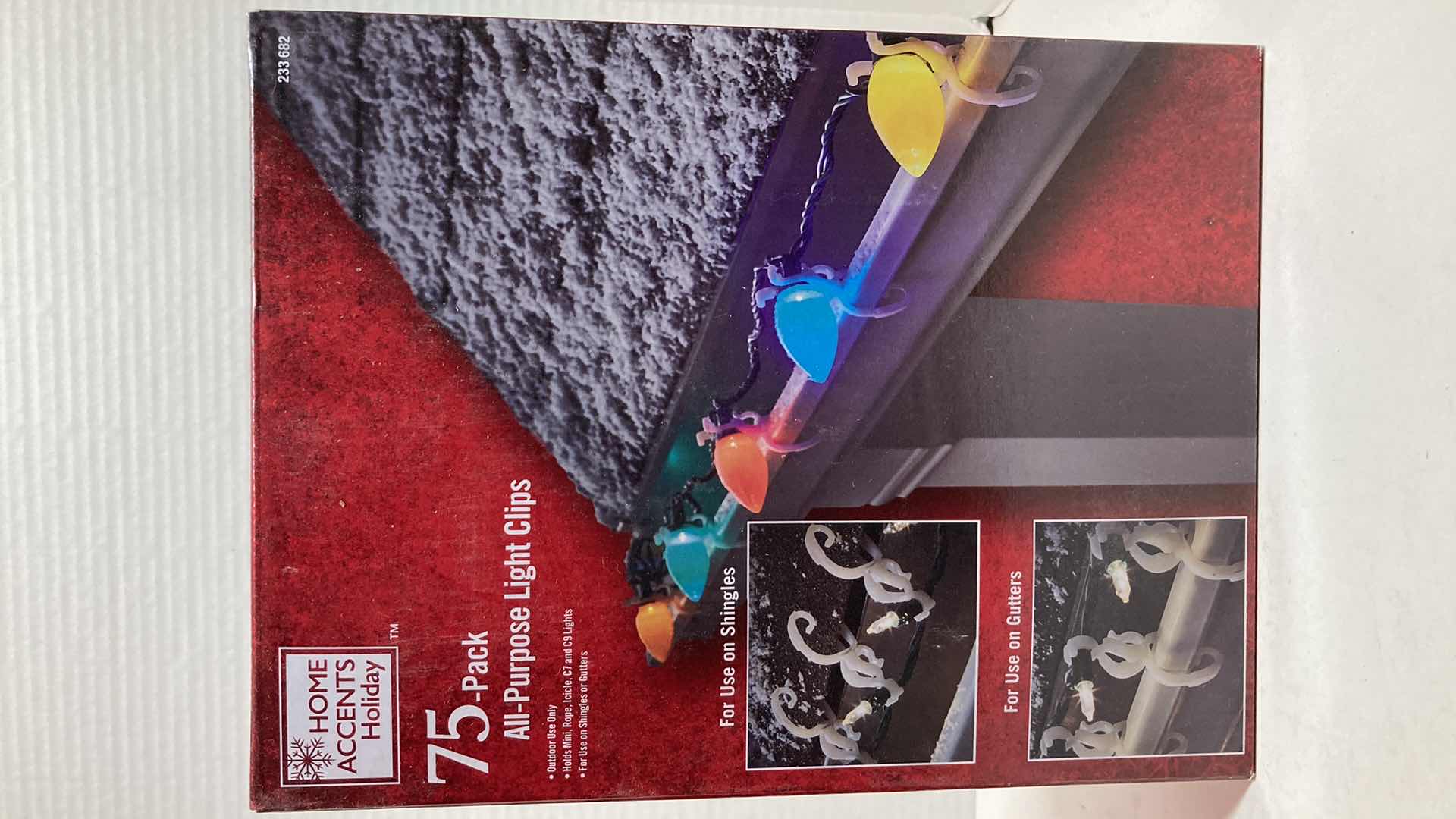 Photo 2 of NEW HOME ACCENTS HOLIDAY 75CT  ALL PURPOSE CHRISTMAS LIGHT CLIPS (3)