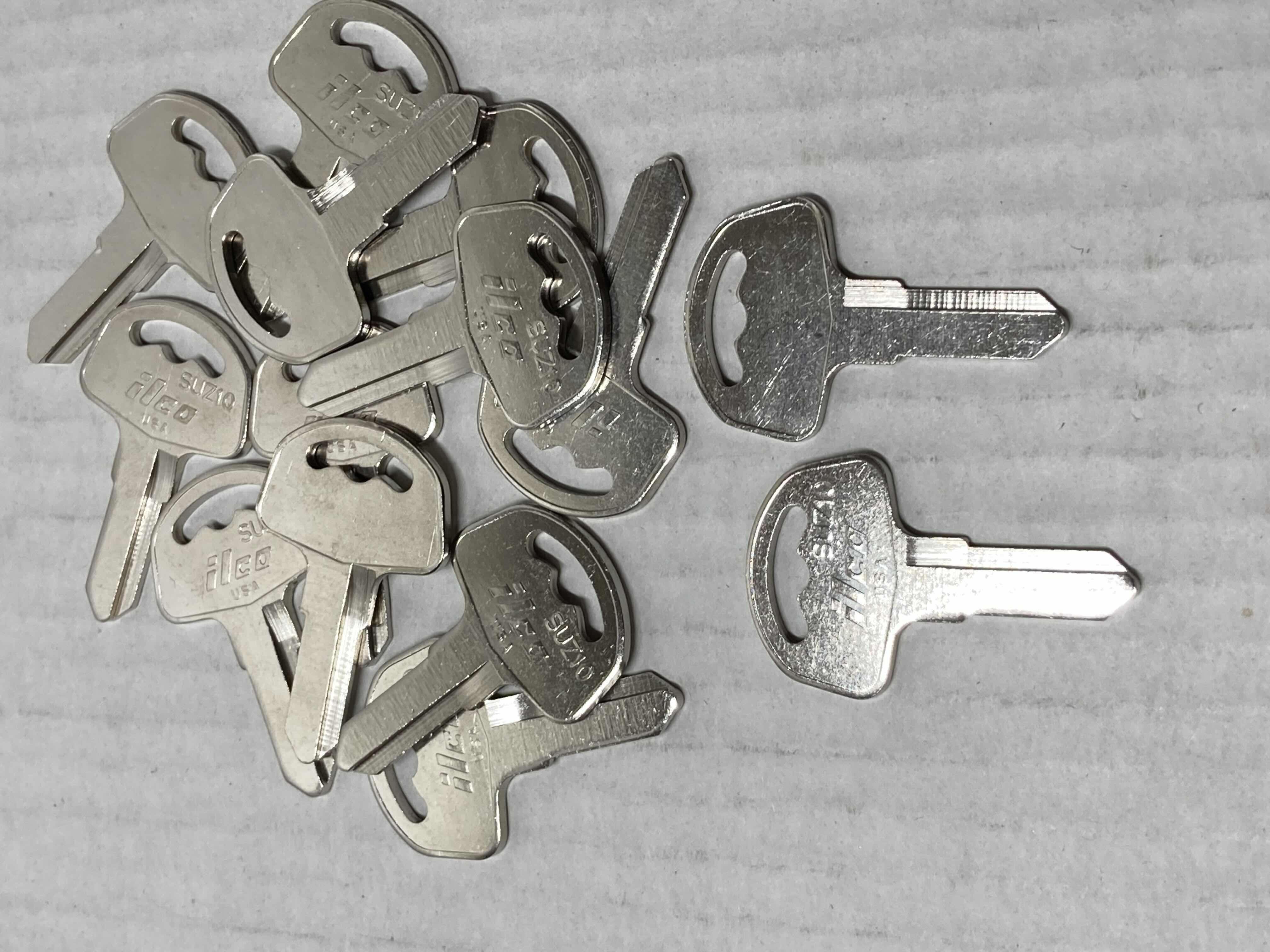 Photo 2 of NEW iLCO SUZ10 BLANK KEYS (25)