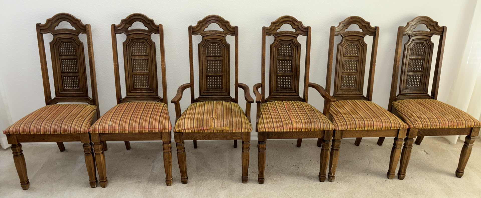 Photo 1 of VINTAGE SINGER FURNITURE 6 PC DINING CHAIRS (4 SIDE CHAIRS, 2 ARM CHAIRS)