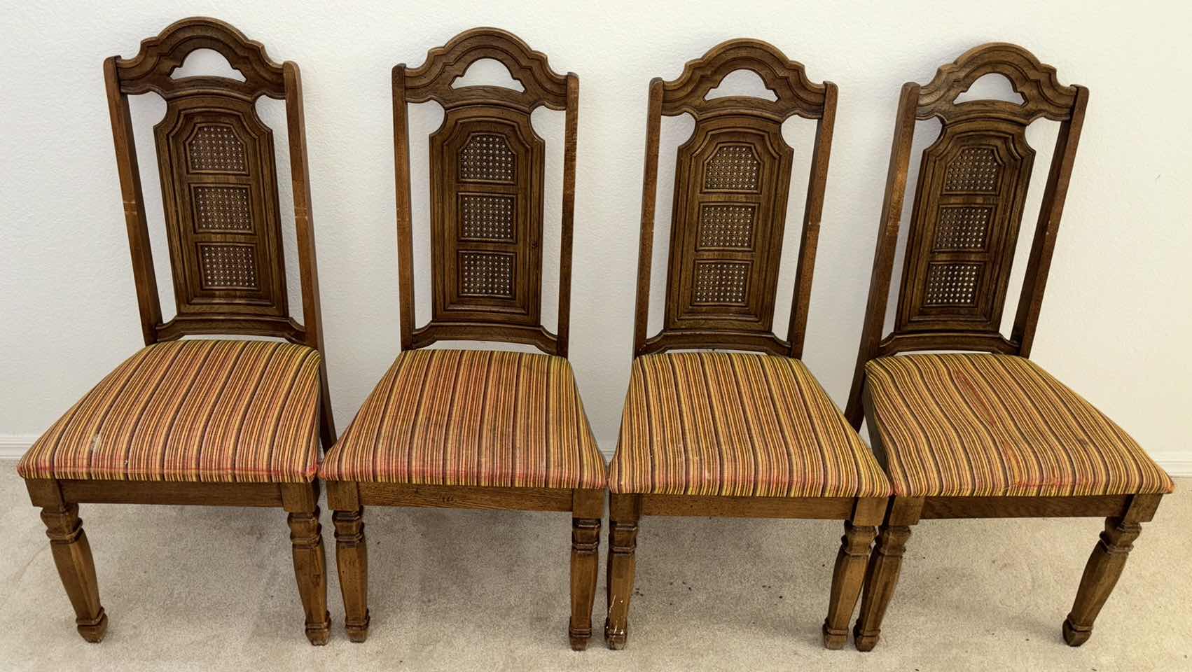 Photo 4 of VINTAGE SINGER FURNITURE 6 PC DINING CHAIRS (4 SIDE CHAIRS, 2 ARM CHAIRS)