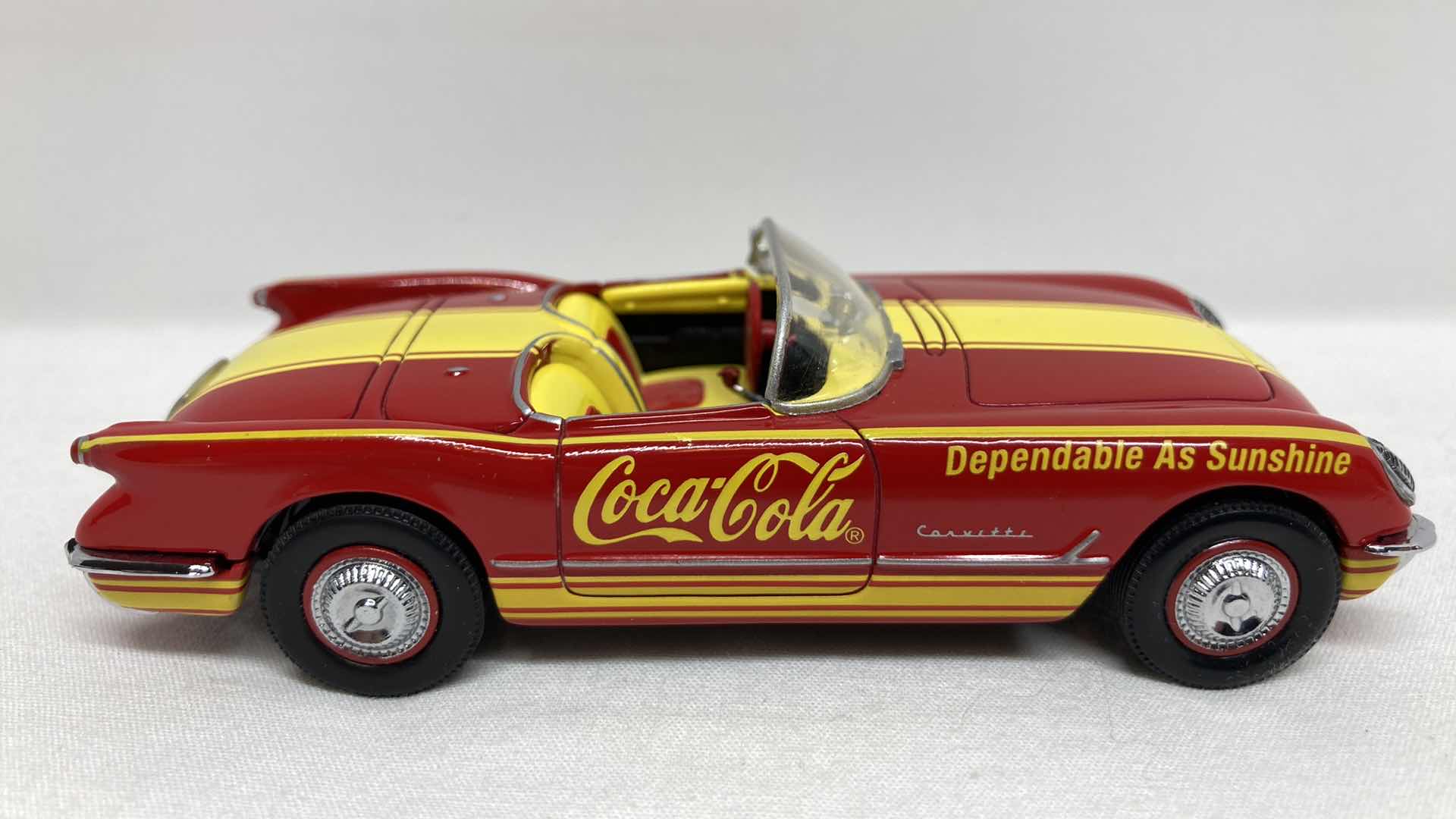 Photo 4 of MATCHBOX COLLECTIBLES COCA-COLA 1953 CORVETTE CAR W COA