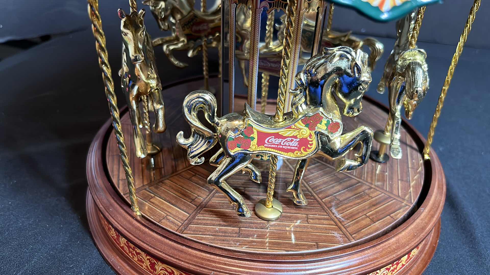 Photo 3 of COCA-COLA FRANKLIN MINT COLLECTOR’S EDITION MUSICAL CAROUSEL ,1997