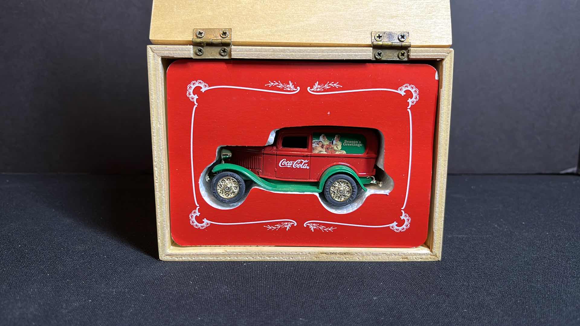 Photo 4 of NIB FORD MOTOR COMPANY COCA-COLA WOODEN BOX W 1932 FORD PANEL DELIVERY TRUCK, 1996 (STOCK # F294)
