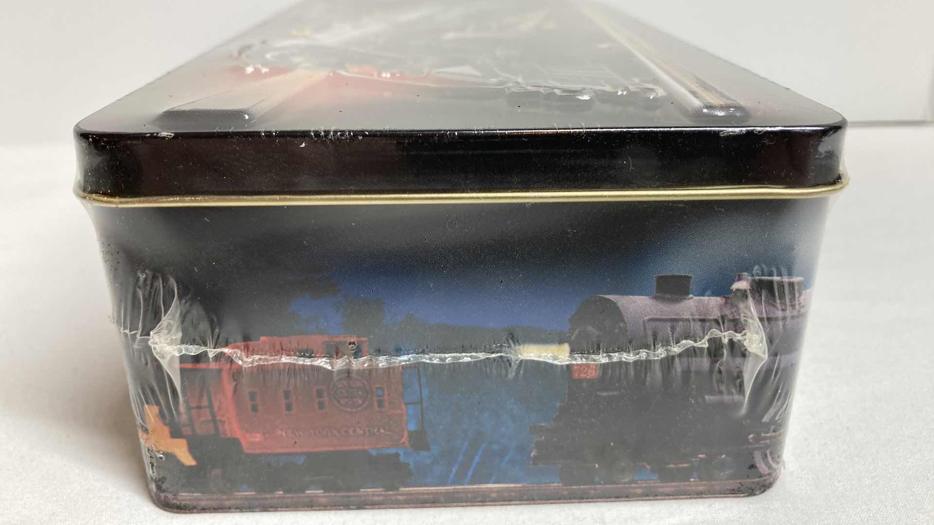 Photo 2 of LIONEL BERKSHIRE STEAM LOCOMOTIVE TIN 10” X 5” H2.75”