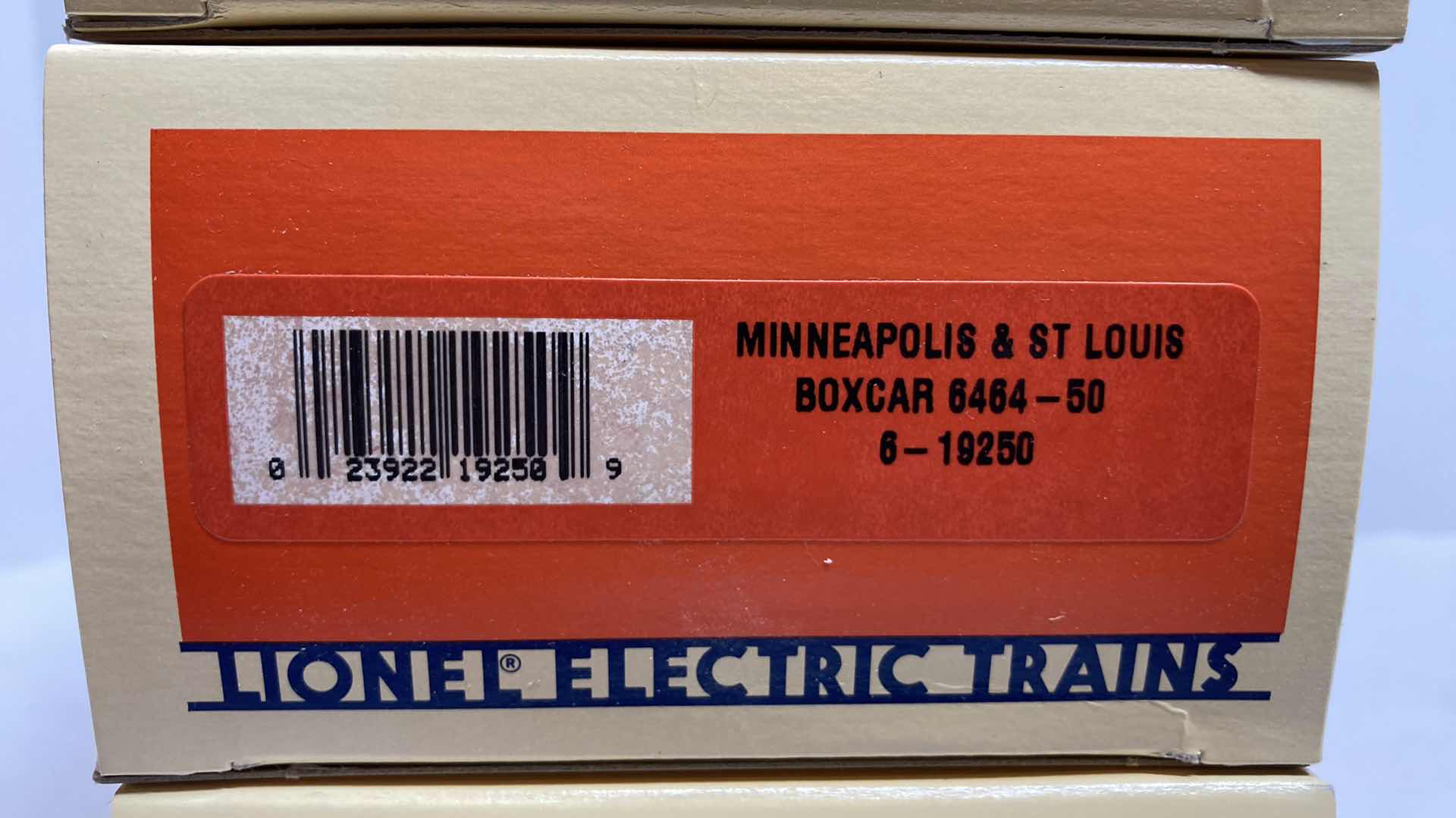 Photo 8 of LIONEL ELECTRIC TRAINS 6464 BOXCAR SERIES EDITION 1 6-19247 BOXSET