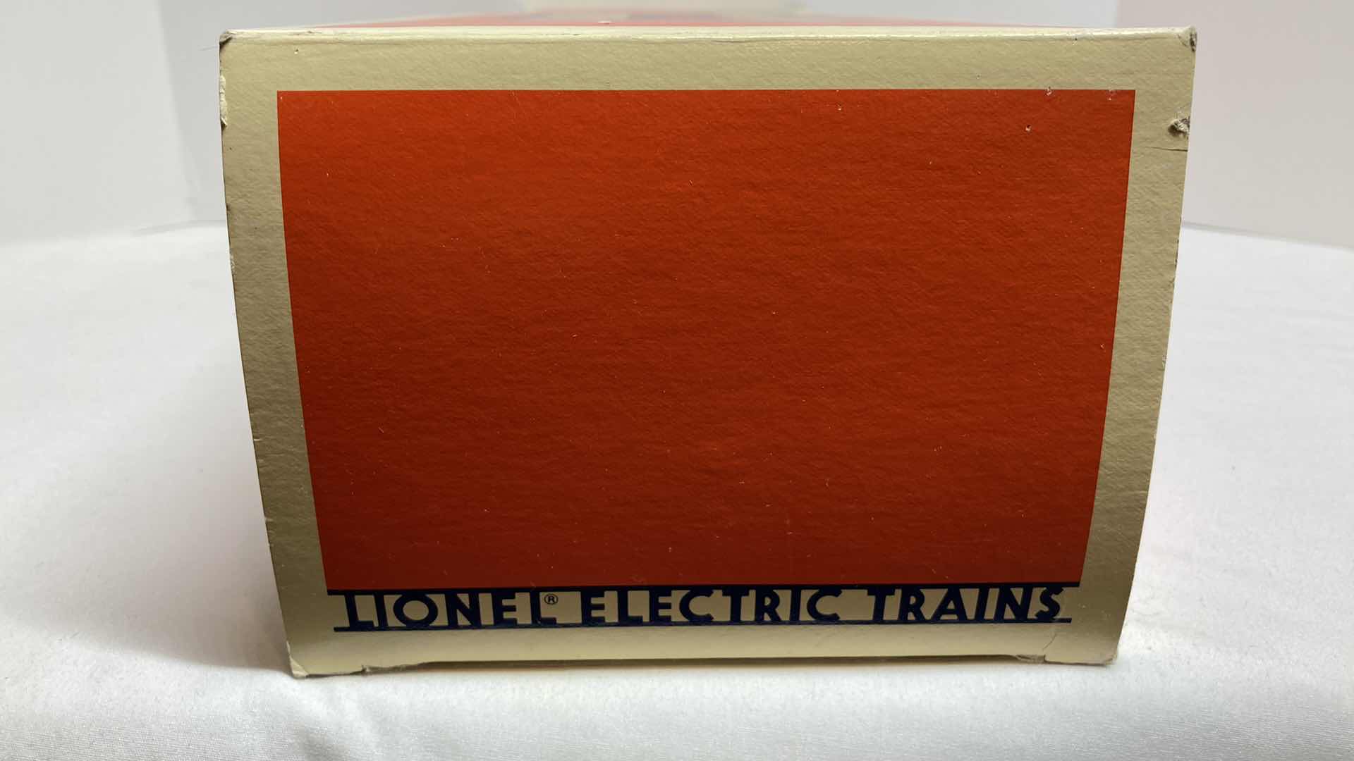 Photo 7 of LIONEL ELECTRIC TRAINS G.N. NON-POWERED F-3 B-UNIT TRAIN CAR 6-18108