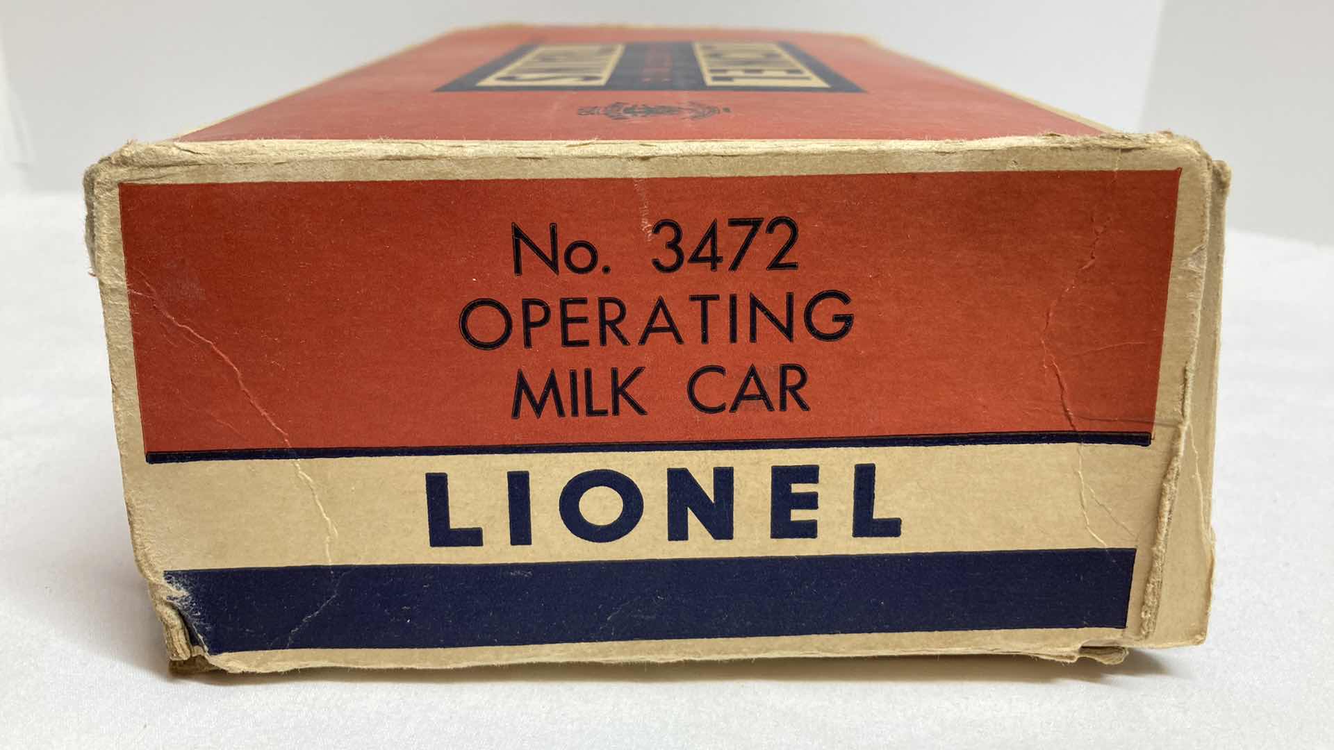 Photo 11 of LIONEL ELECTRIC TRAINS AUTOMATIC MILK CAR W UNLOADING PLATFORM NO.3472