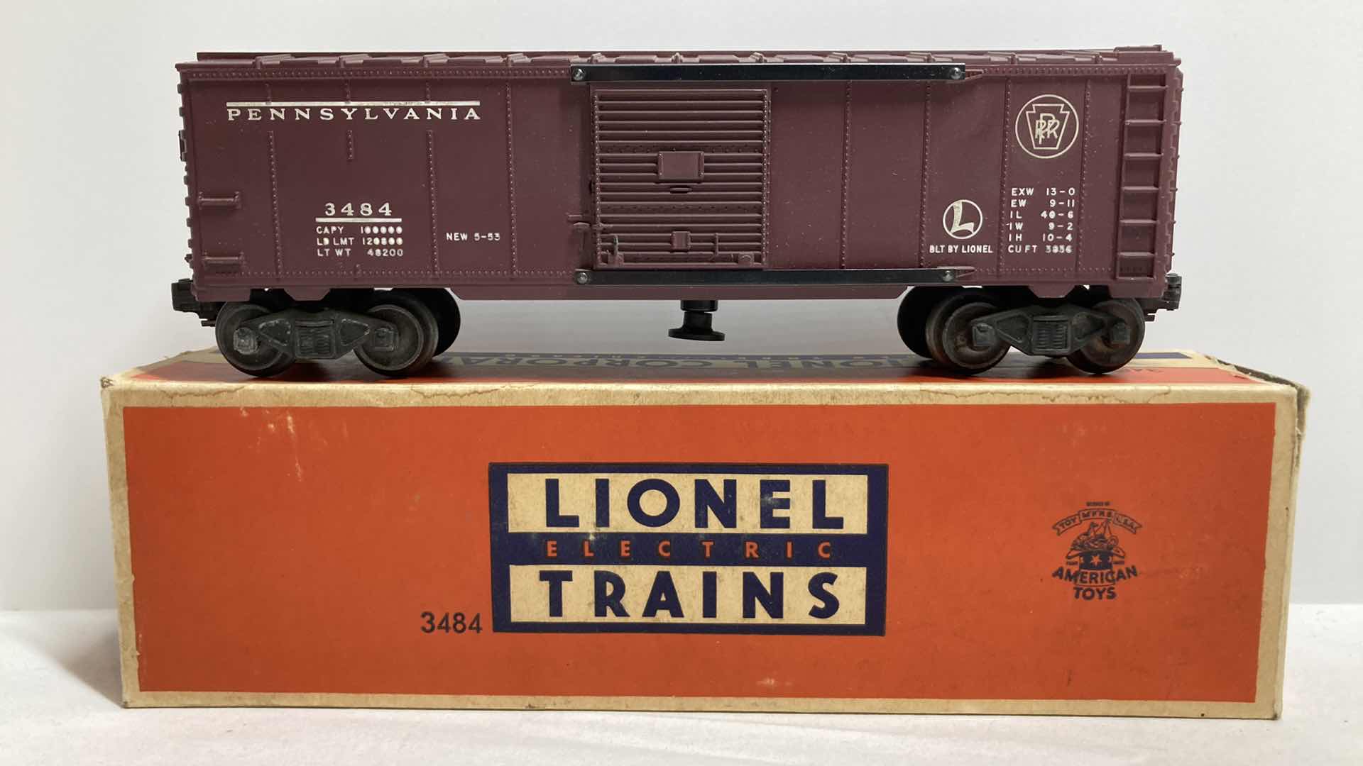 Photo 1 of LIONEL ELECTRIC TRAINS PENNSYLVANIA OPERATING BOX CAR 3484