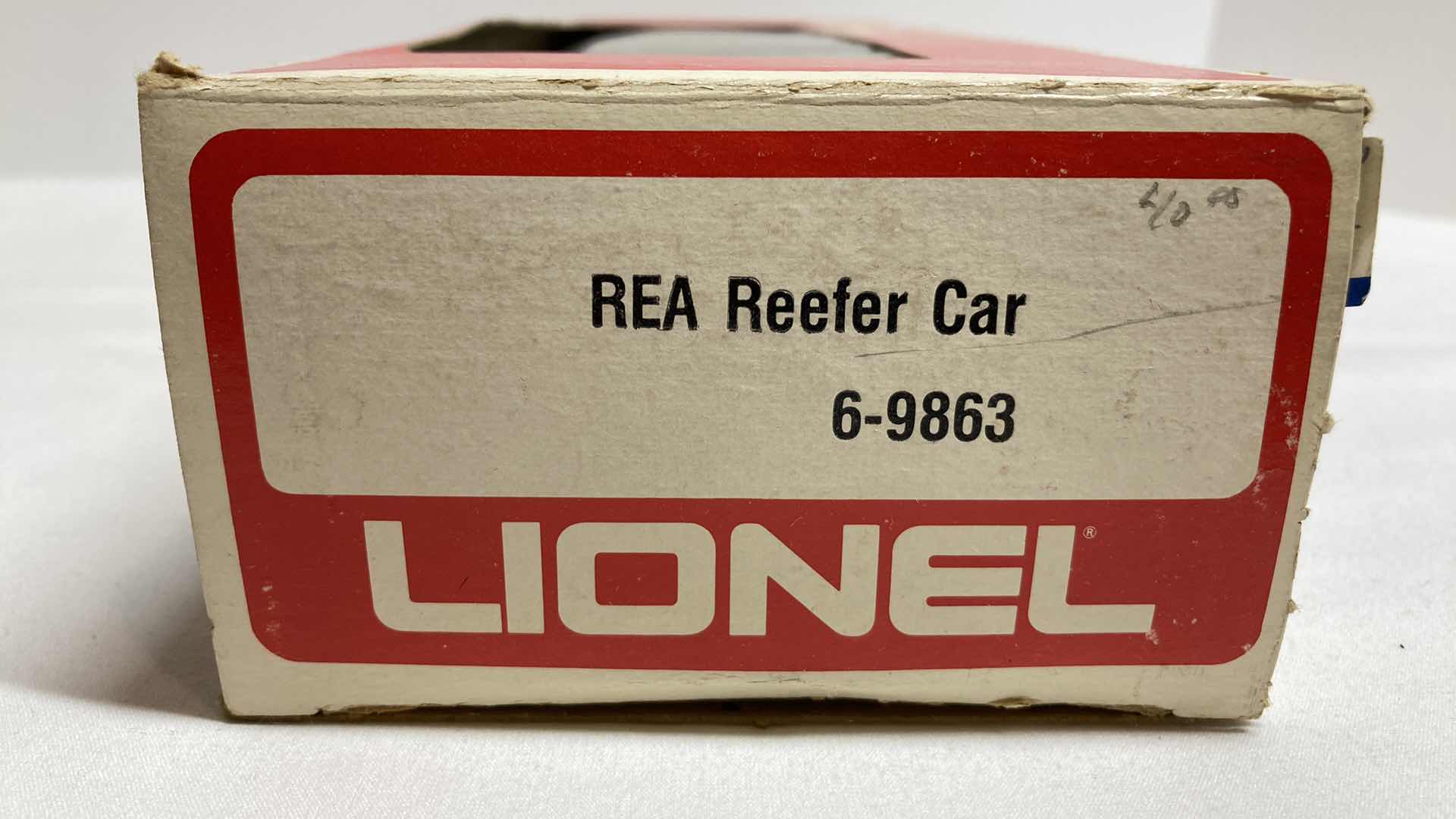 Photo 3 of LIONEL REA REEFER BOX CAR 6-9863