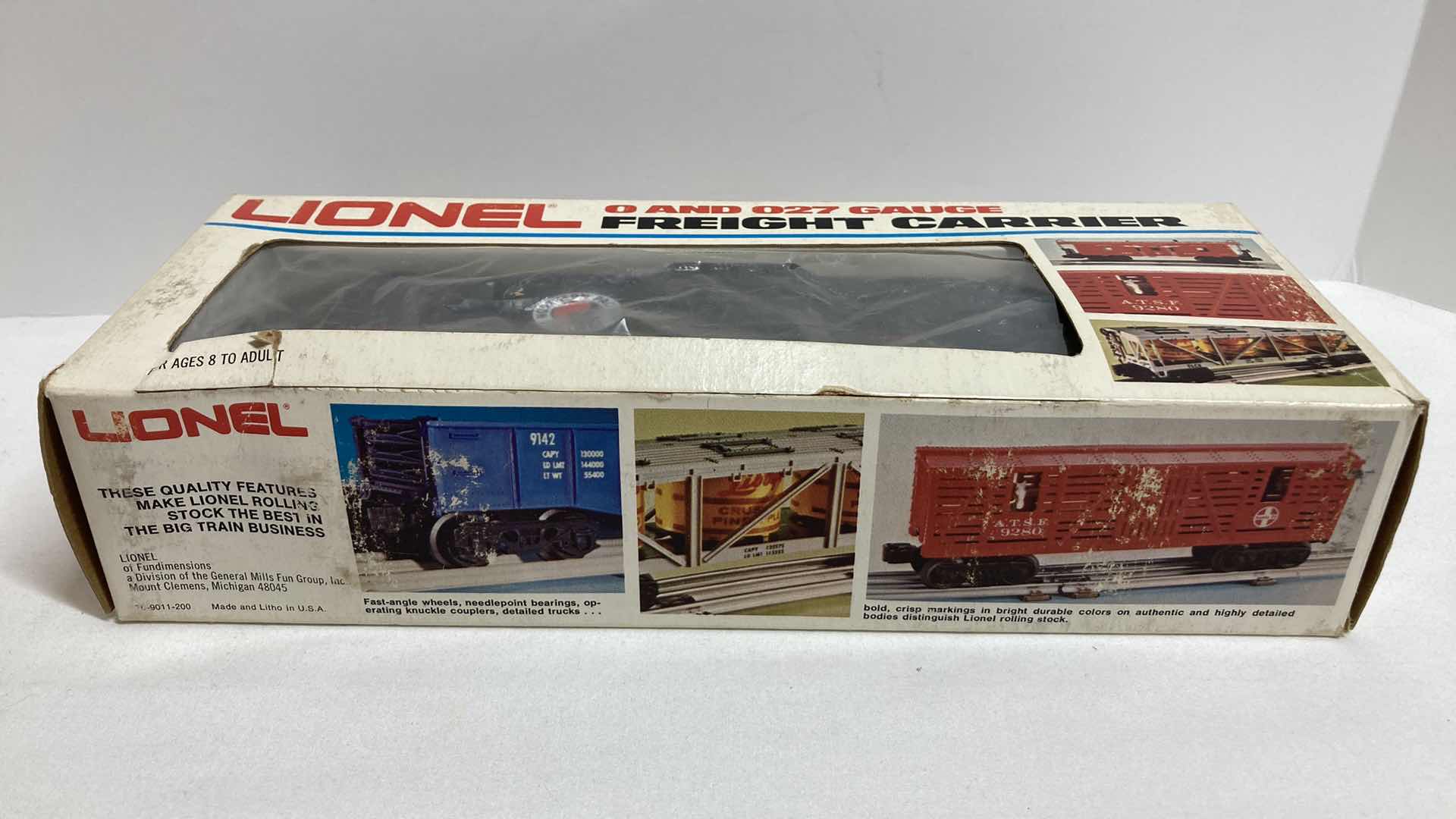 Photo 2 of LIONEL NP BAY WINDOW CABOOSE FREIGHT CARRIER 6-9268