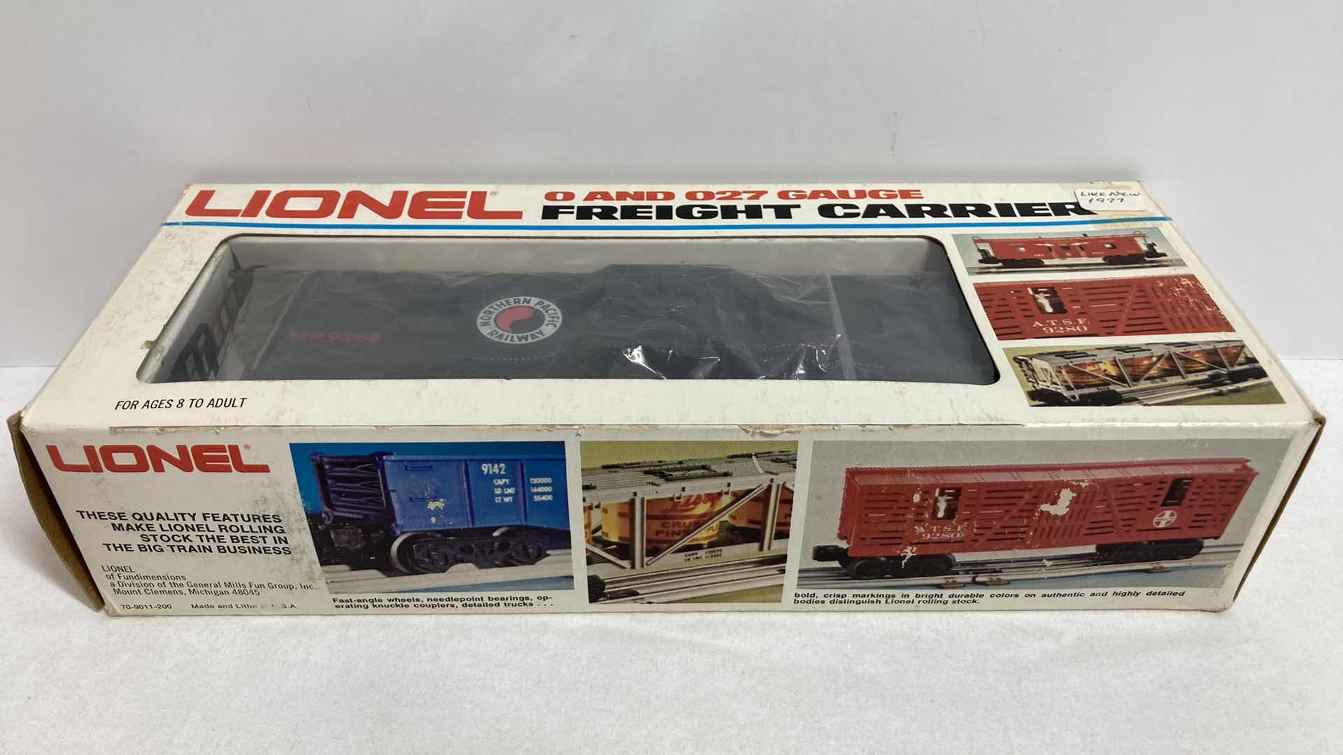 Photo 2 of LIONEL NP BAY WINDOW CABOOSE CAR 6-9268